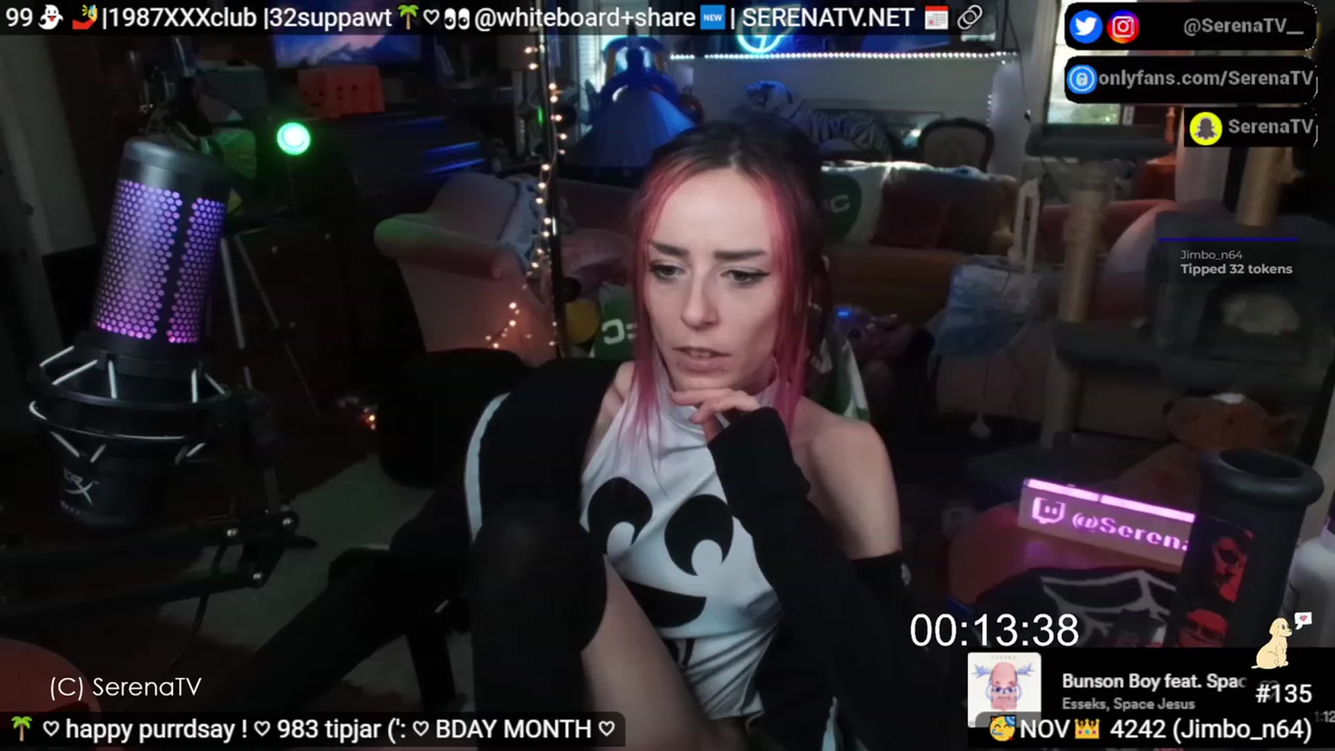 Gallery image thumbnail from serenatv's myfreecams stream on, 11/02/2023, 20:07 image 14 of 20
