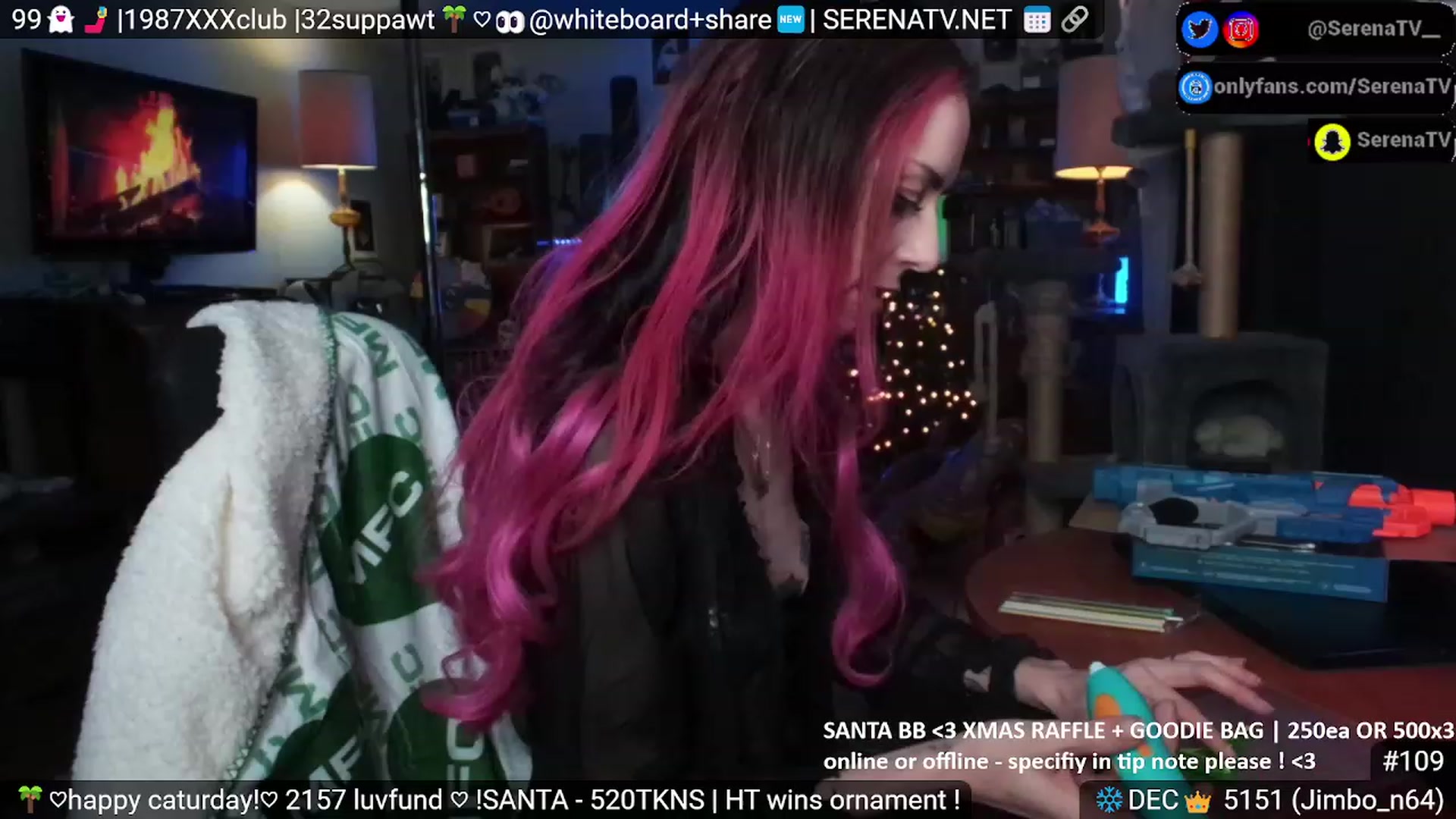 Gallery image thumbnail from serenatv's myfreecams stream on, 12/16/2023, 21:14 image 12 of 20