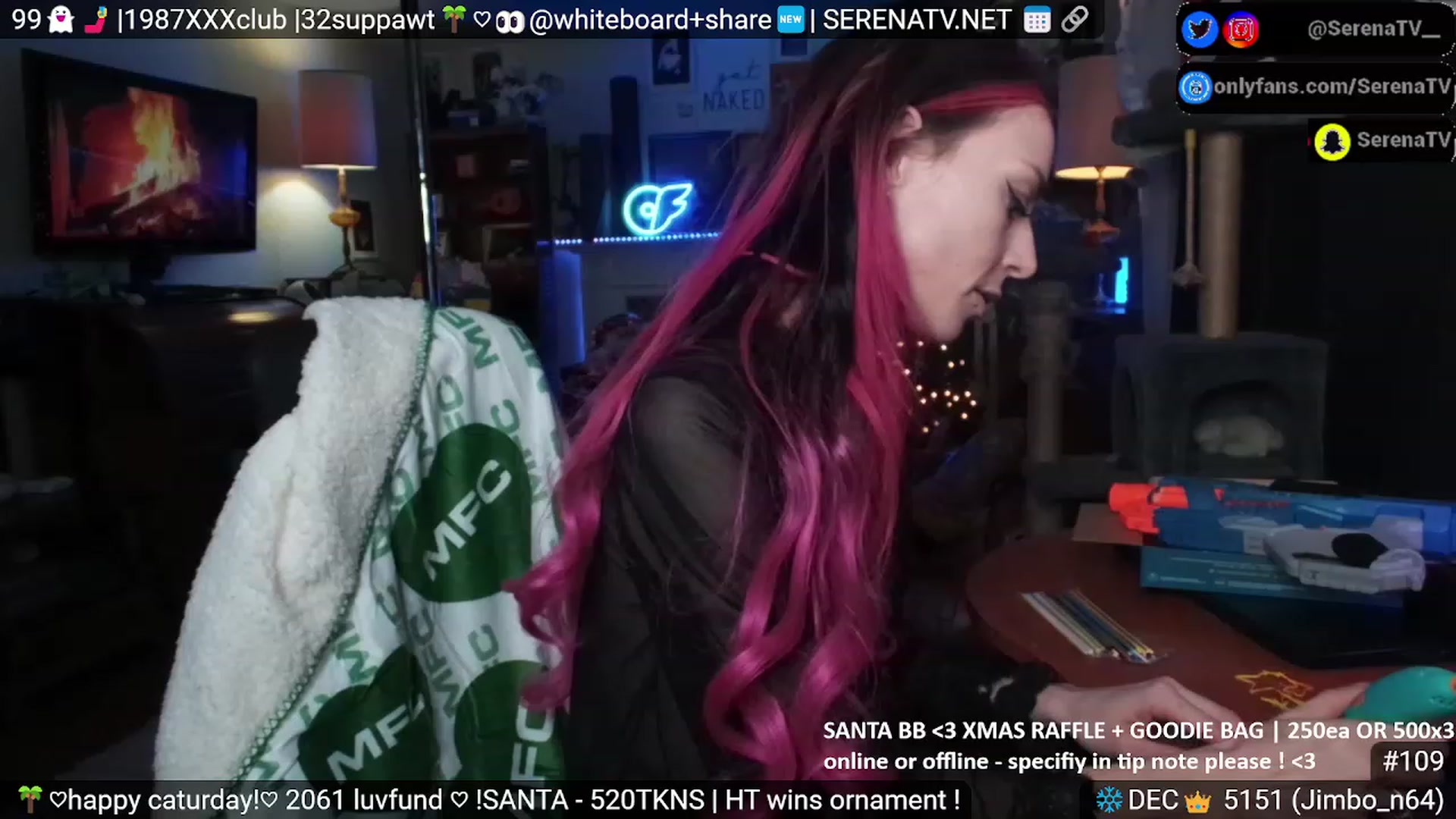 Gallery image thumbnail from serenatv's myfreecams stream on, 12/16/2023, 21:14 image 16 of 20