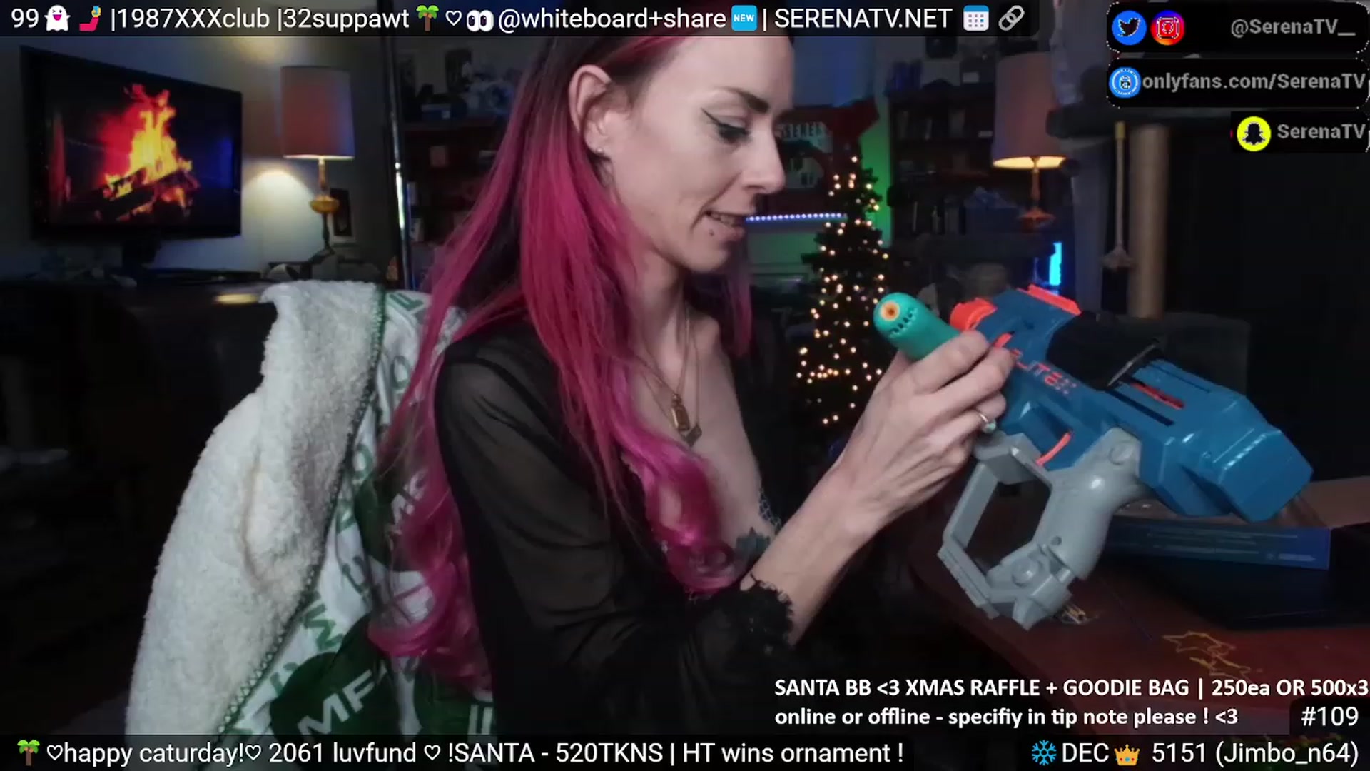 Gallery image thumbnail from serenatv's myfreecams stream on, 12/16/2023, 21:14 image 15 of 20