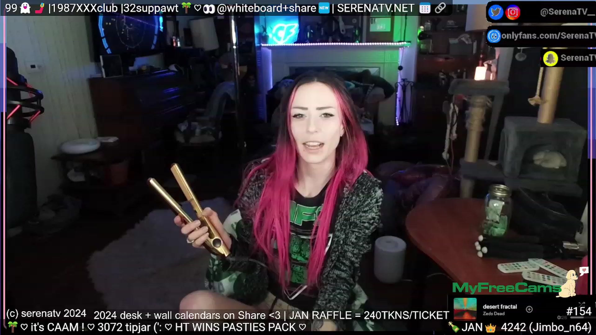 Gallery image thumbnail from serenatv's myfreecams stream on, 01/16/2024, 24:03 image 9 of 20