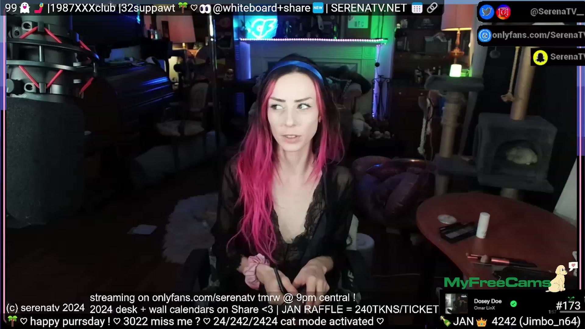 Gallery image thumbnail from serenatv's myfreecams stream on, 01/19/2024, 24:05 image 7 of 20