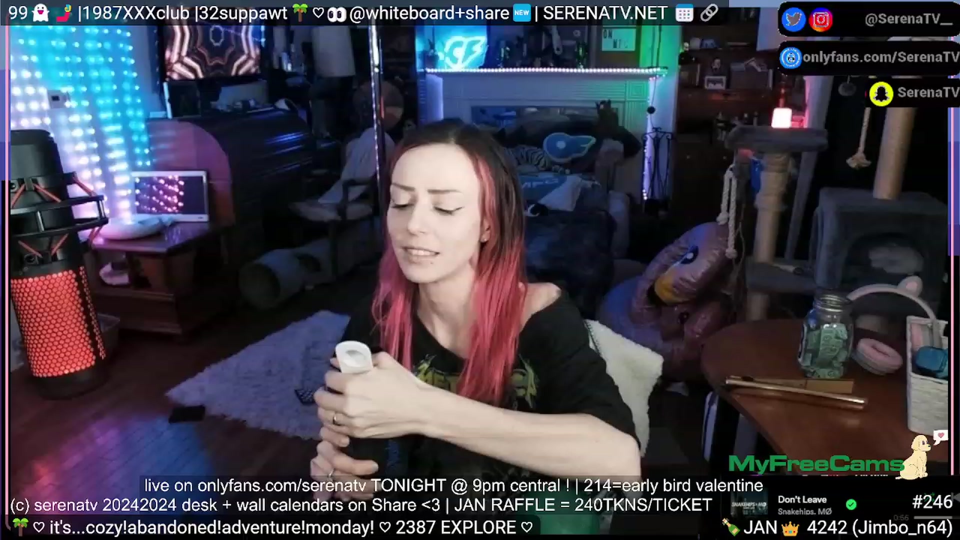 Gallery image thumbnail from serenatv's myfreecams stream on, 01/30/2024, 24:09 image 1 of 20