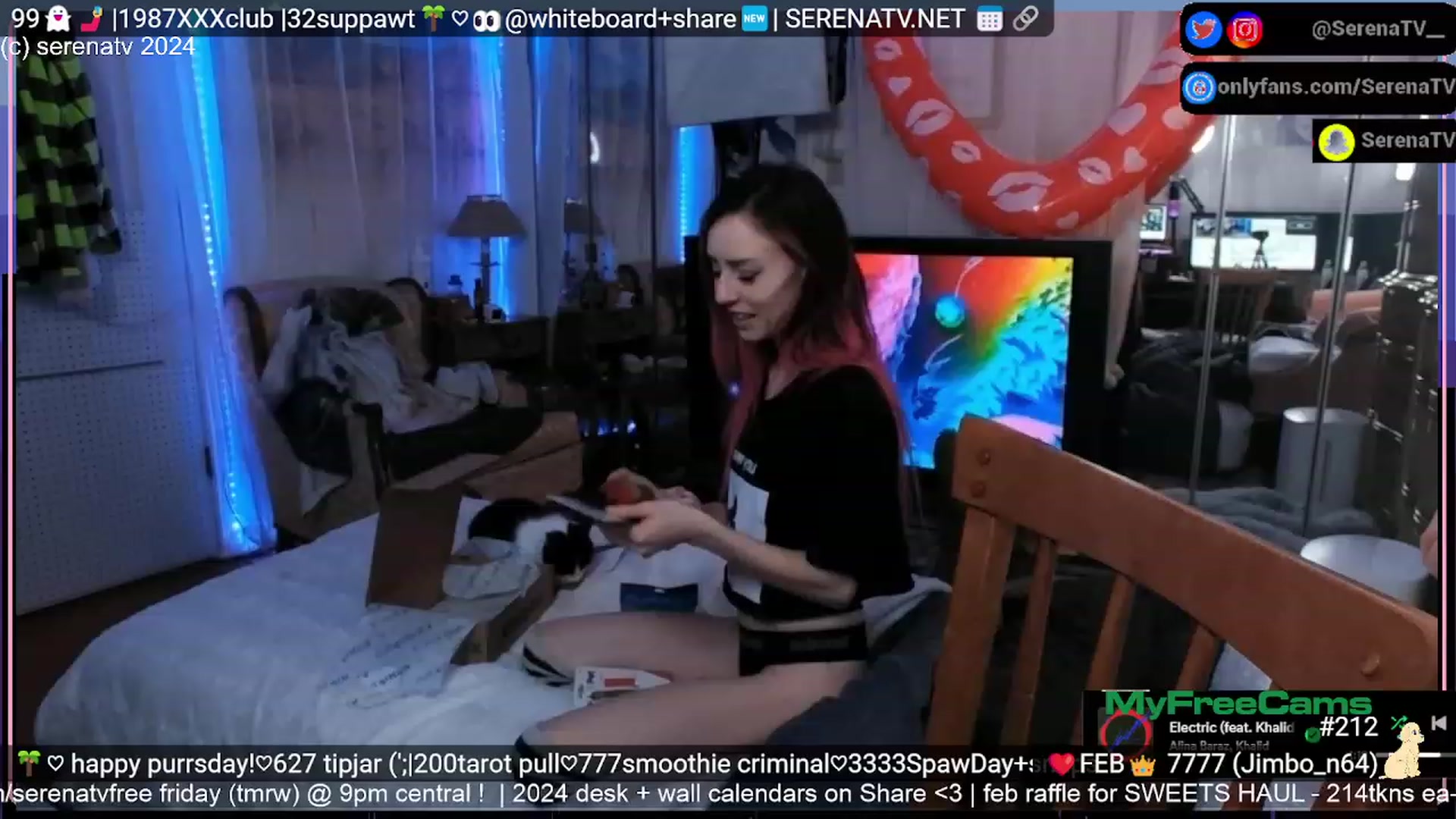 Gallery image thumbnail from serenatv's myfreecams stream on, 02/29/2024, 22:13 image 11 of 20