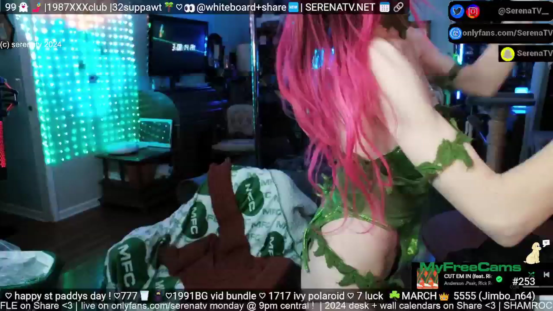 Gallery image thumbnail from serenatv's myfreecams stream on, 03/17/2024, 20:12 image 20 of 20