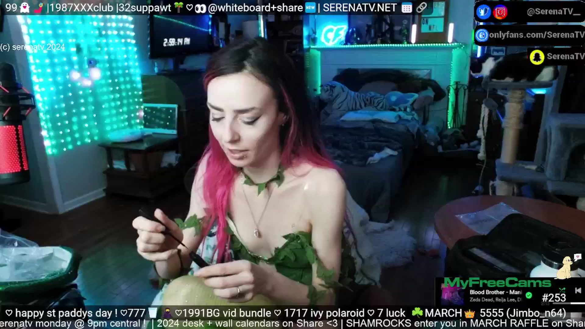 Gallery image thumbnail from serenatv's myfreecams stream on, 03/17/2024, 20:12 image 16 of 20
