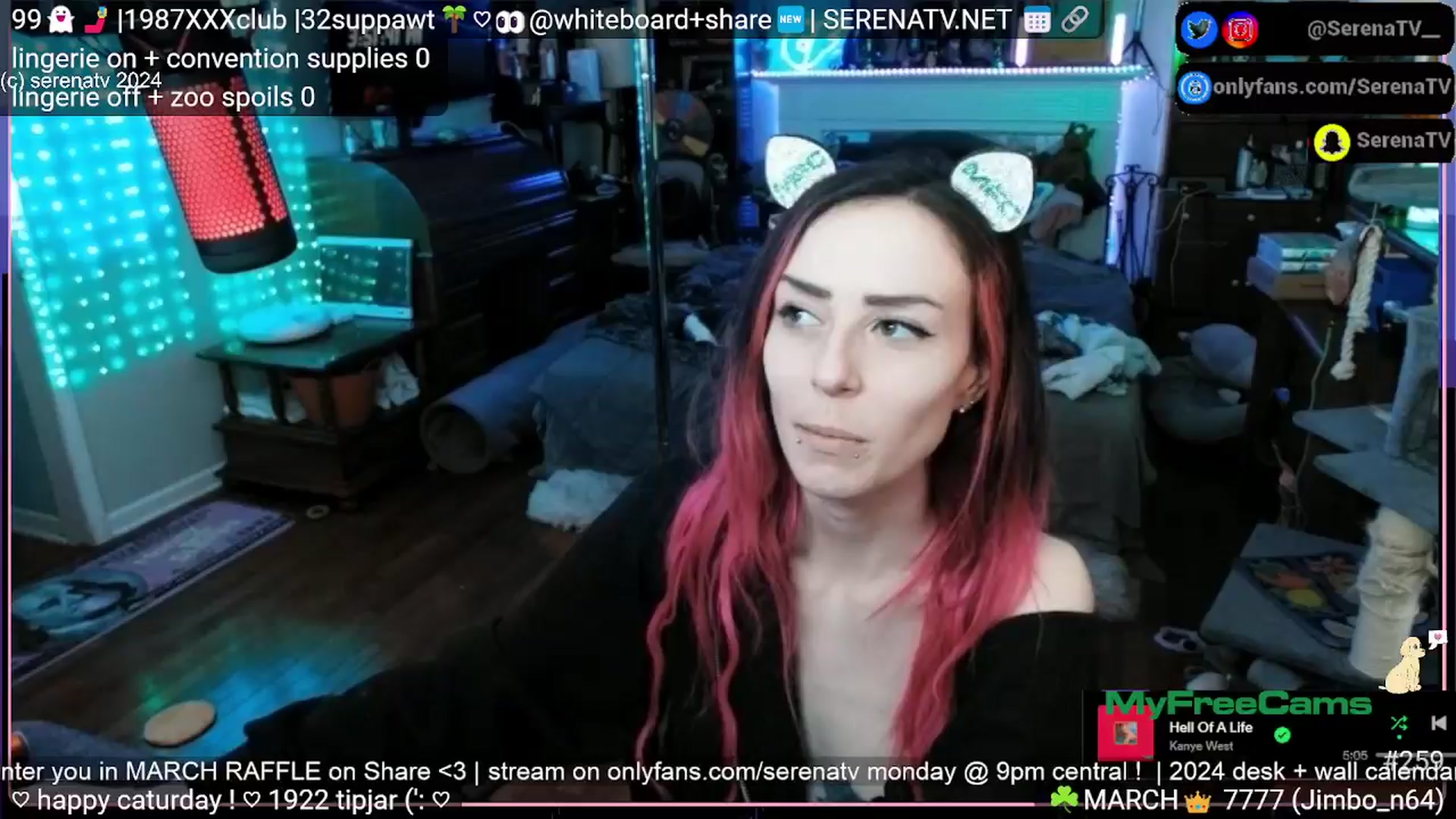 Gallery image thumbnail from serenatv's myfreecams stream on, 03/30/2024, 21:06 image 15 of 20