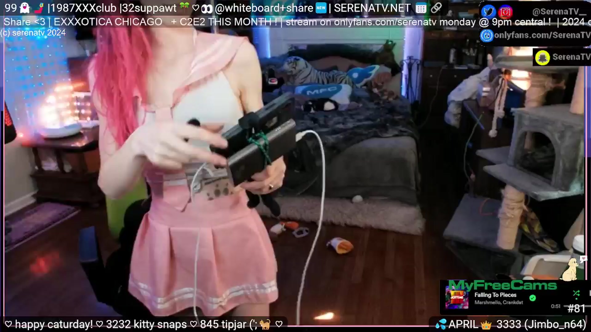 Gallery image thumbnail from serenatv's myfreecams stream on, 04/06/2024, 21:55 image 17 of 20