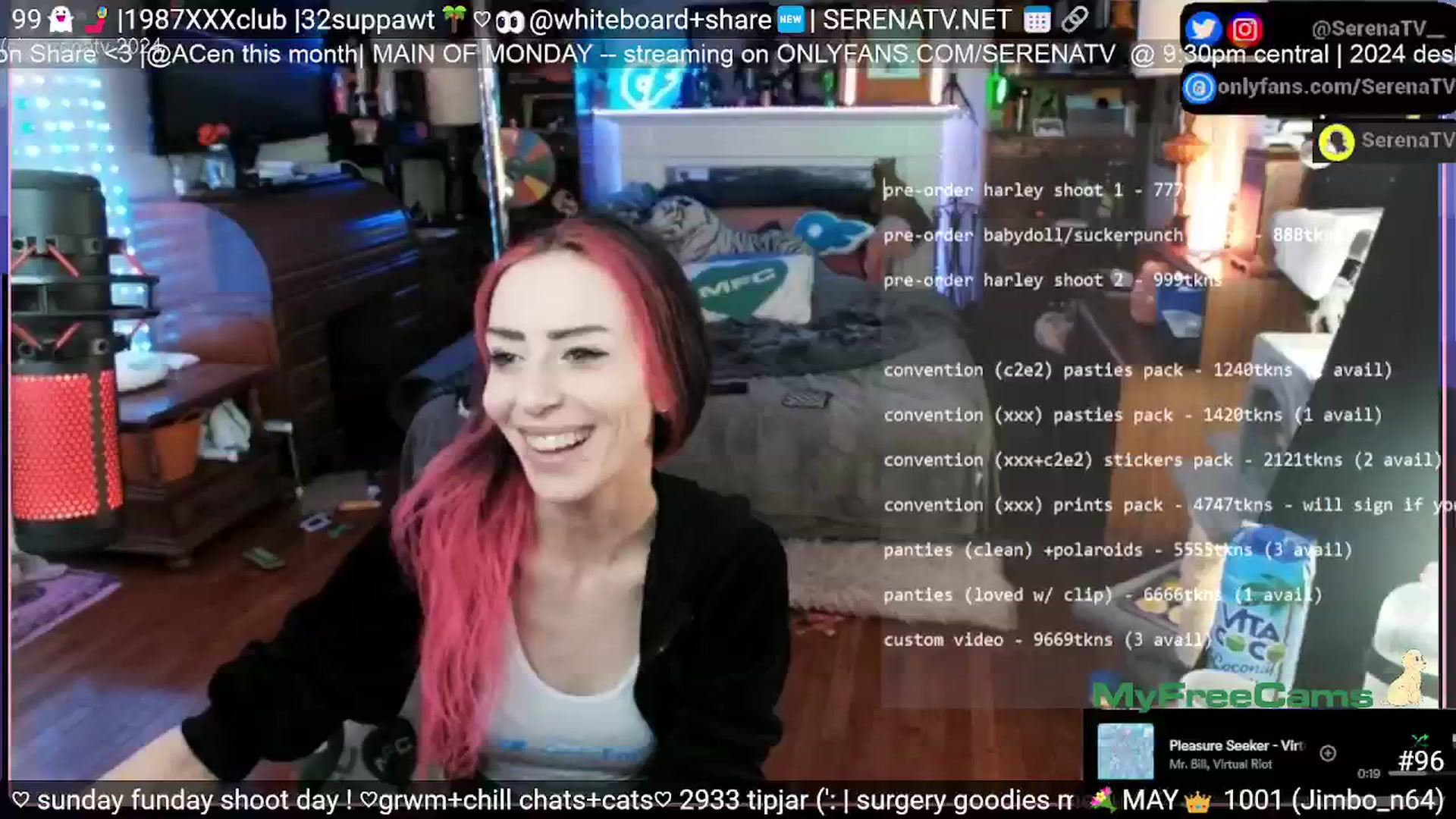 Gallery image thumbnail from serenatv's myfreecams stream on, 05/05/2024, 20:06 image 20 of 20
