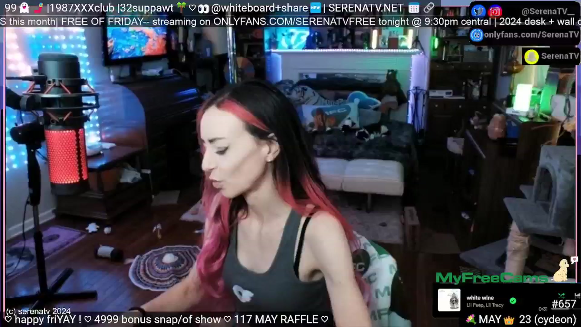 Gallery image thumbnail from serenatv's myfreecams stream on, 05/24/2024, 20:35 image 17 of 20