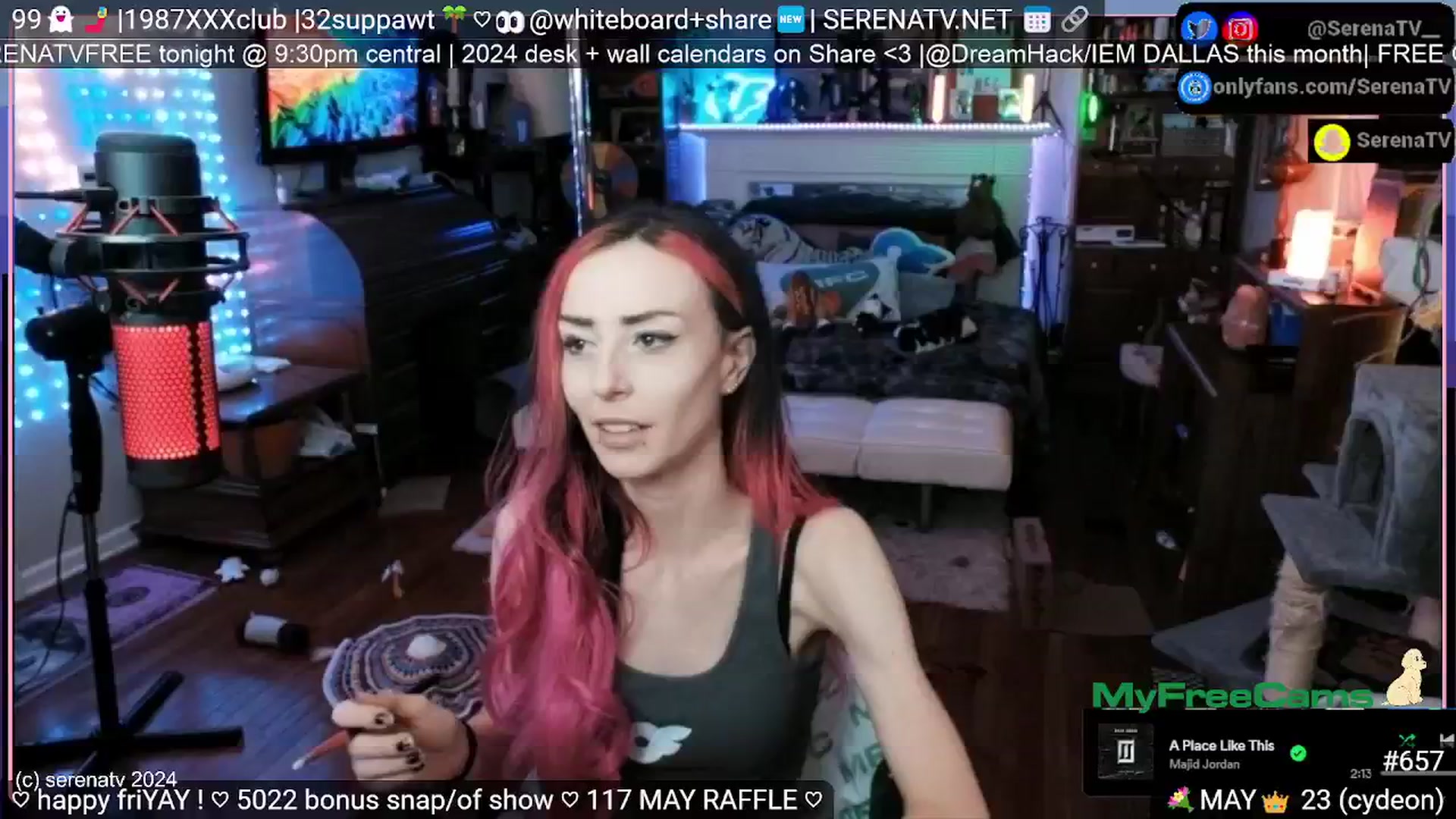 Gallery image thumbnail from serenatv's myfreecams stream on, 05/24/2024, 20:35 image 16 of 20