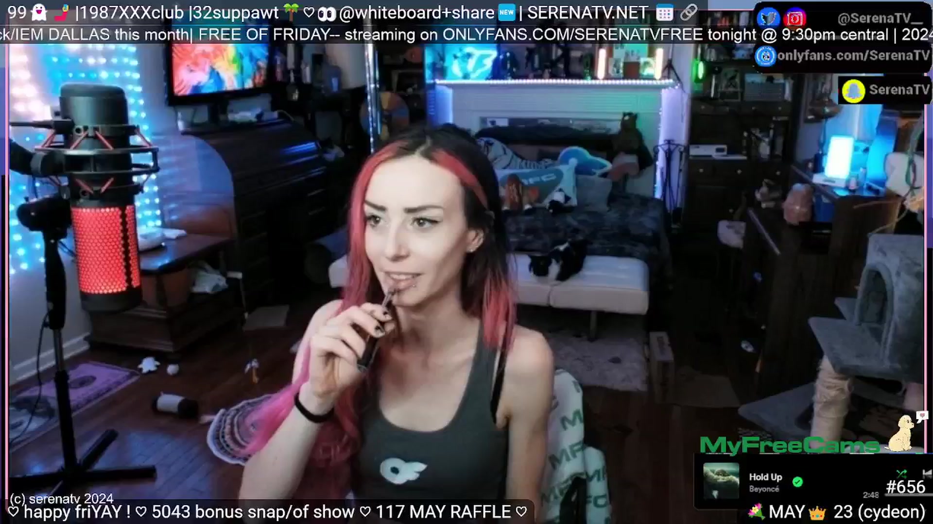Gallery image thumbnail from serenatv's myfreecams stream on, 05/24/2024, 20:35 image 7 of 20