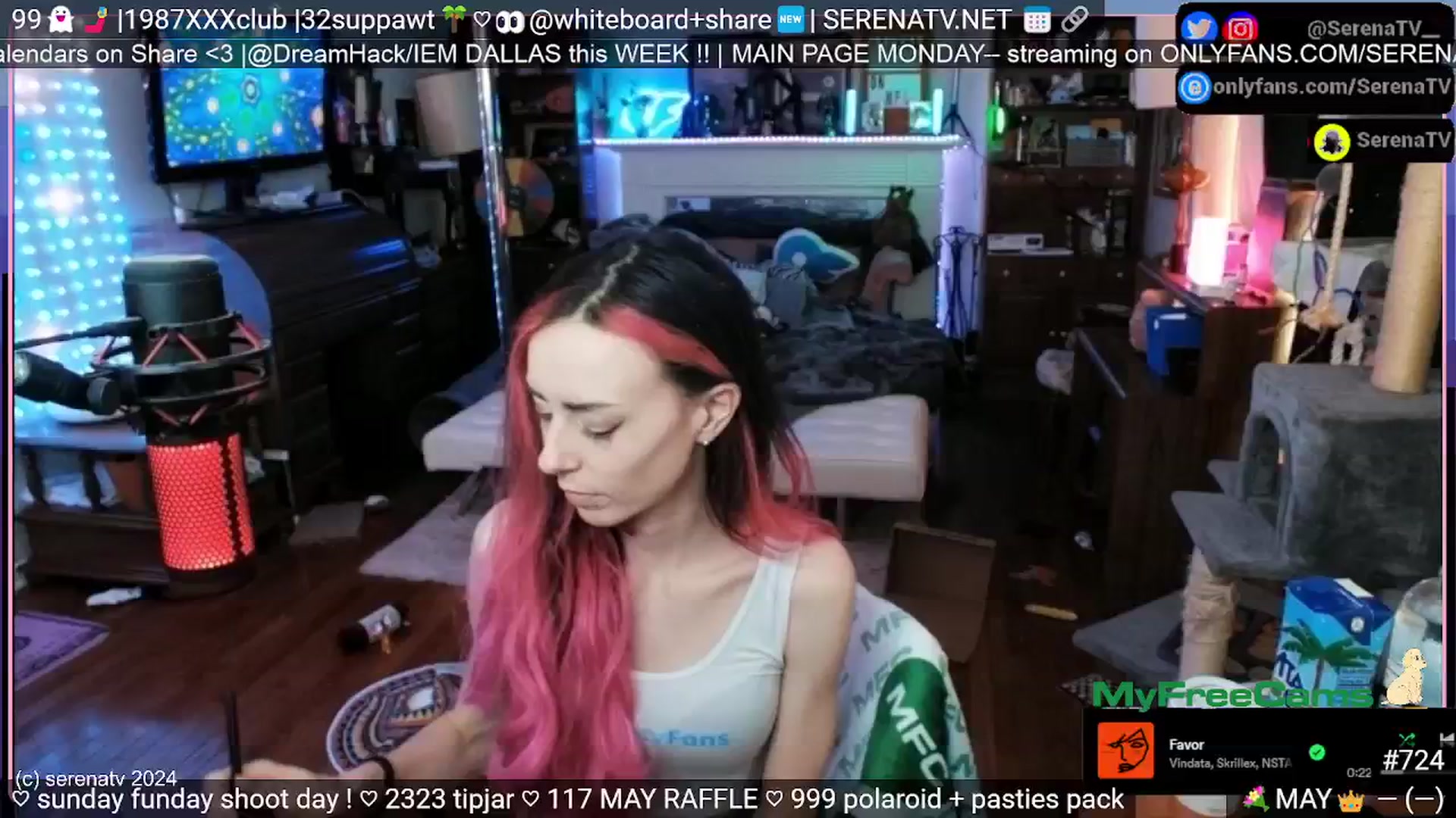 Gallery image thumbnail from serenatv's myfreecams stream on, 05/26/2024, 20:05 image 11 of 20