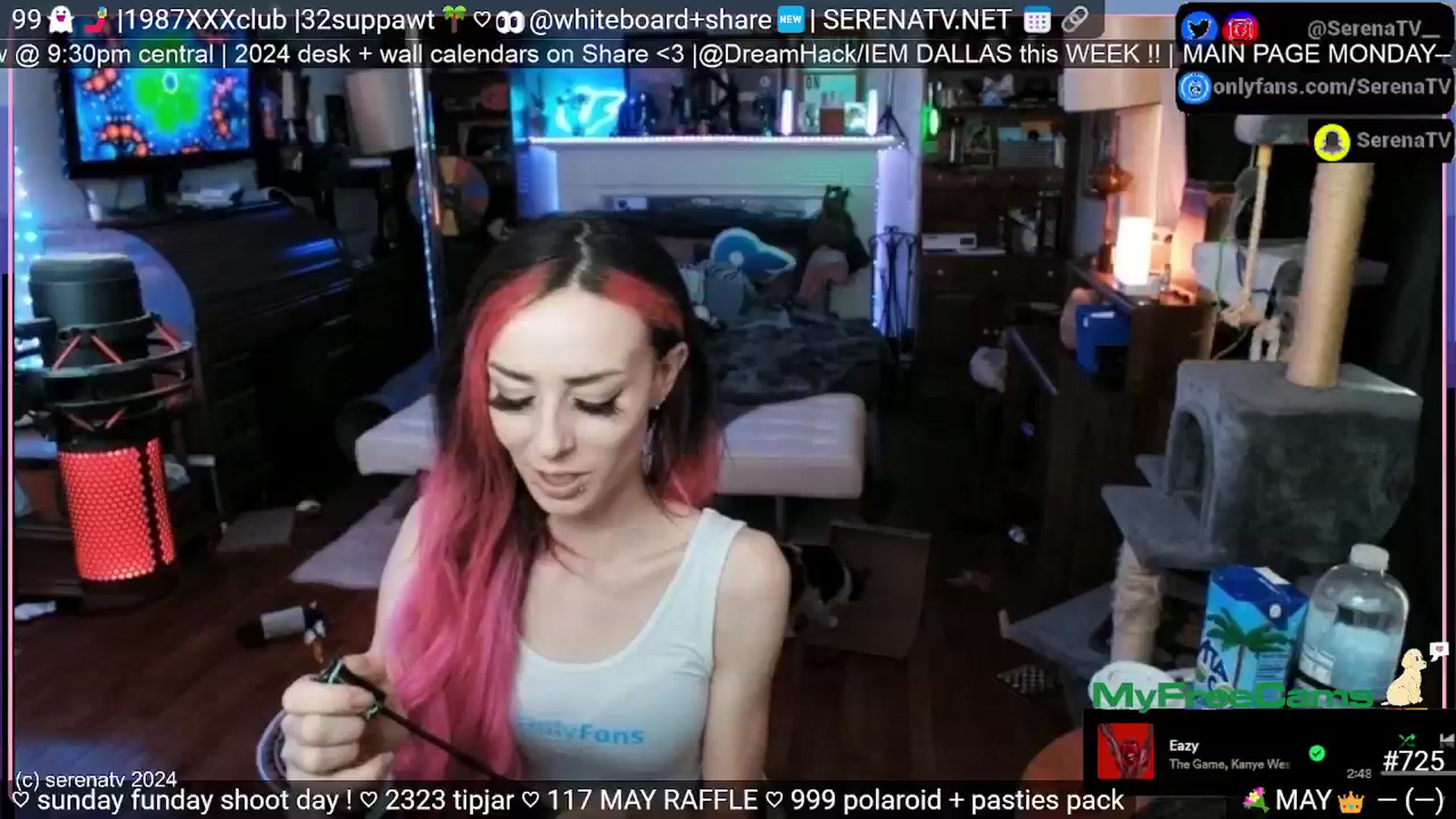 Gallery image thumbnail from serenatv's myfreecams stream on, 05/26/2024, 20:05 image 20 of 20