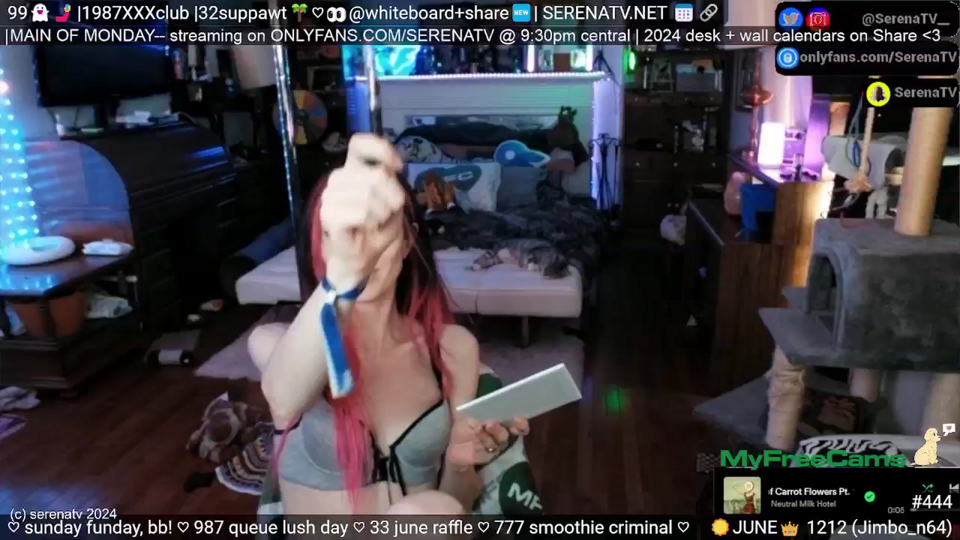 Gallery image thumbnail from serenatv's myfreecams stream on, 06/09/2024, 20:16 image 16 of 20