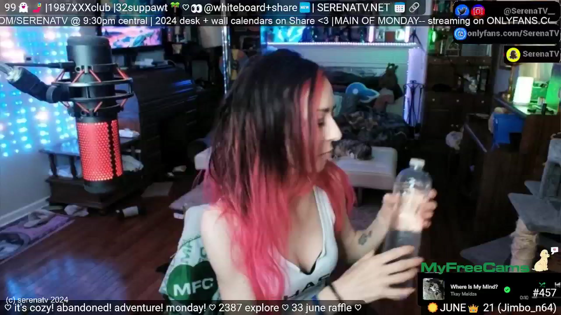 Gallery image thumbnail from serenatv's myfreecams stream on, 06/10/2024, 19:56 image 6 of 20