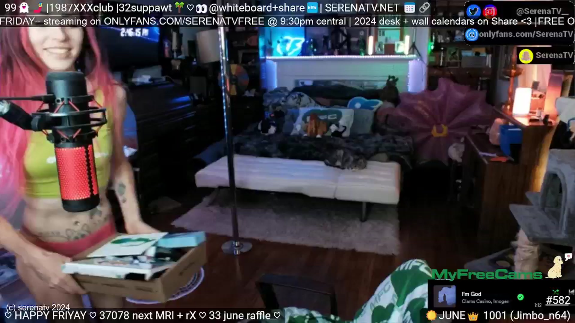 Gallery image thumbnail from serenatv's myfreecams stream on, 06/14/2024, 20:22 image 12 of 20