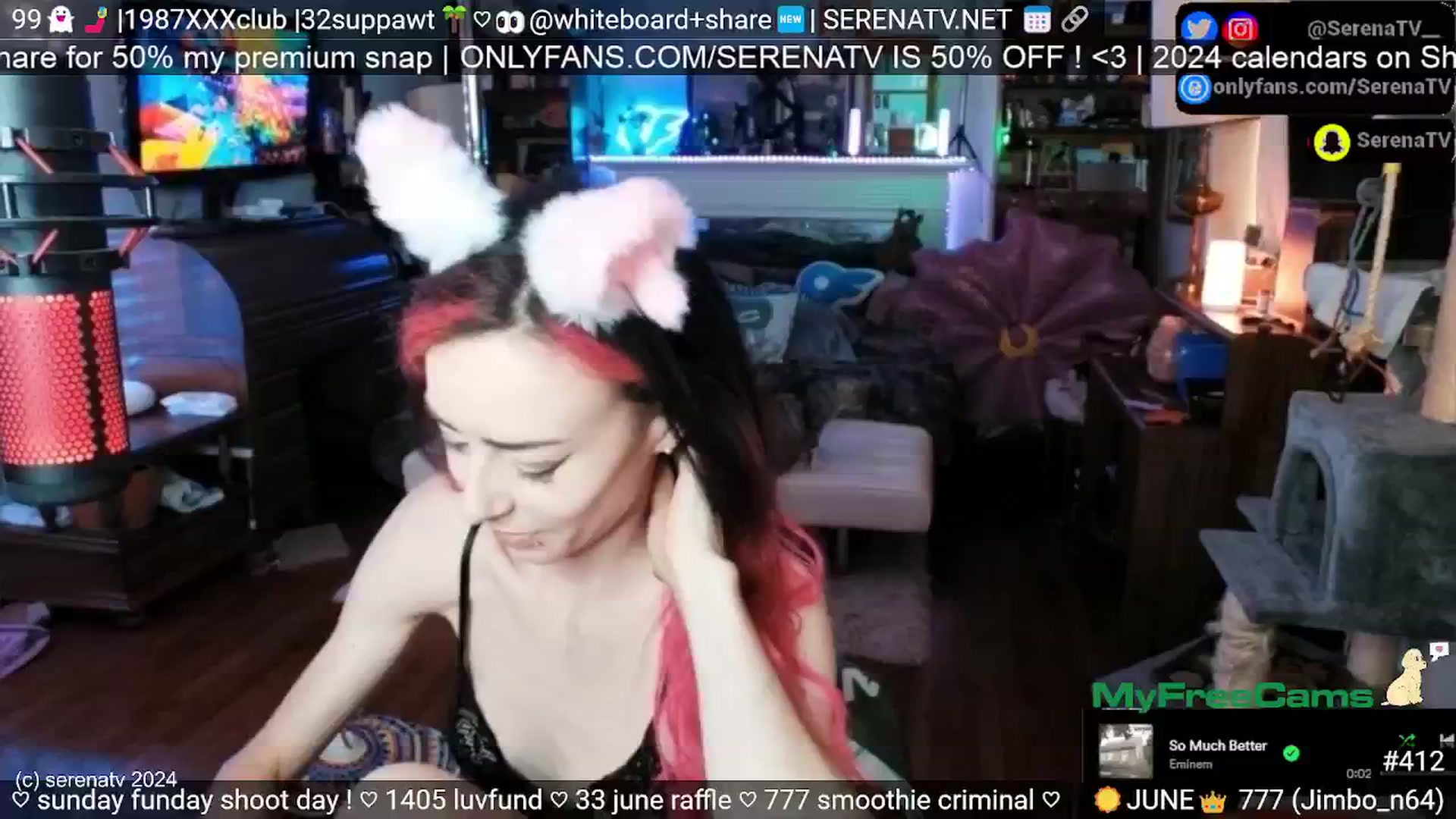 Gallery image thumbnail from serenatv's myfreecams stream on, 06/16/2024, 20:11 image 9 of 20