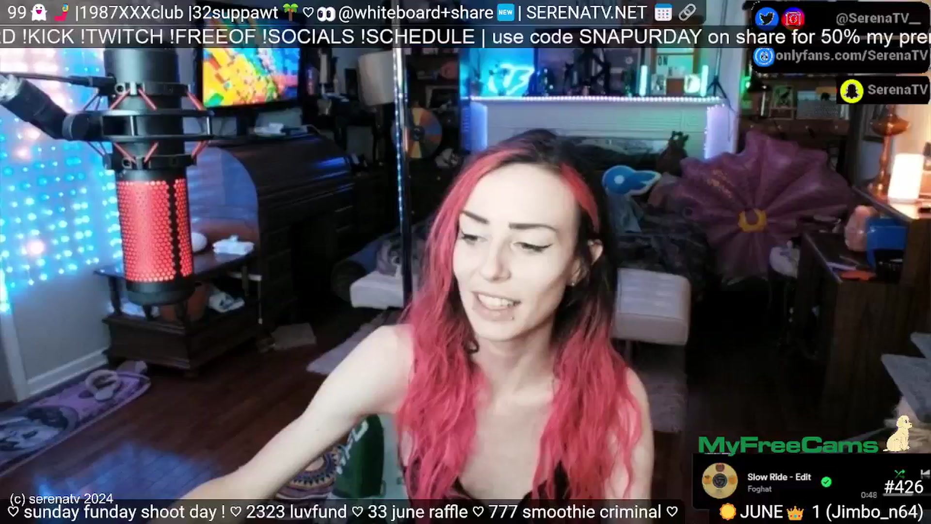 Gallery image thumbnail from serenatv's myfreecams stream on, 06/16/2024, 20:11 image 4 of 20