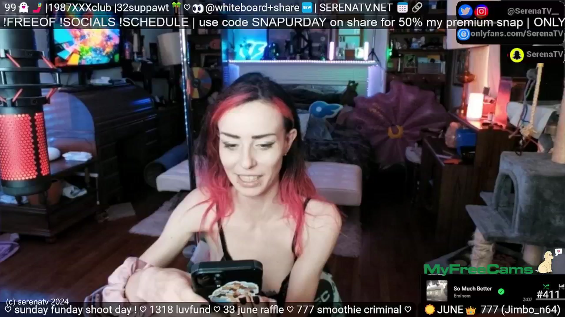 Gallery image thumbnail from serenatv's myfreecams stream on, 06/16/2024, 20:11 image 10 of 20