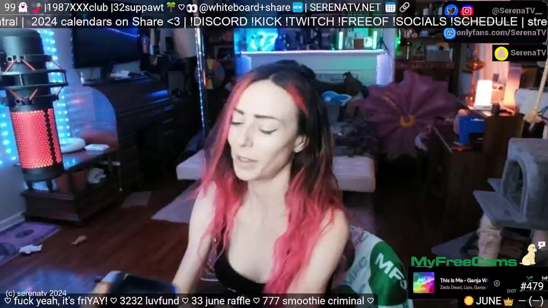 Gallery image thumbnail from serenatv's myfreecams stream on, 06/28/2024, 20:00 image 4 of 20