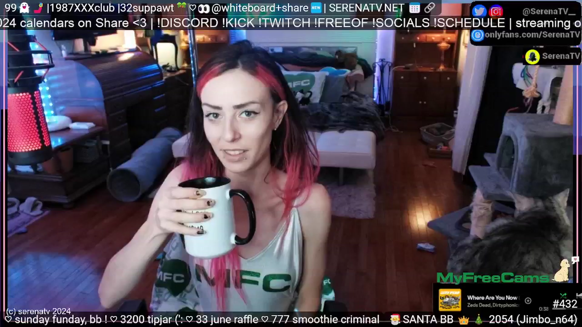 Gallery image thumbnail from serenatv's myfreecams stream on, 06/30/2024, 20:13 image 16 of 20