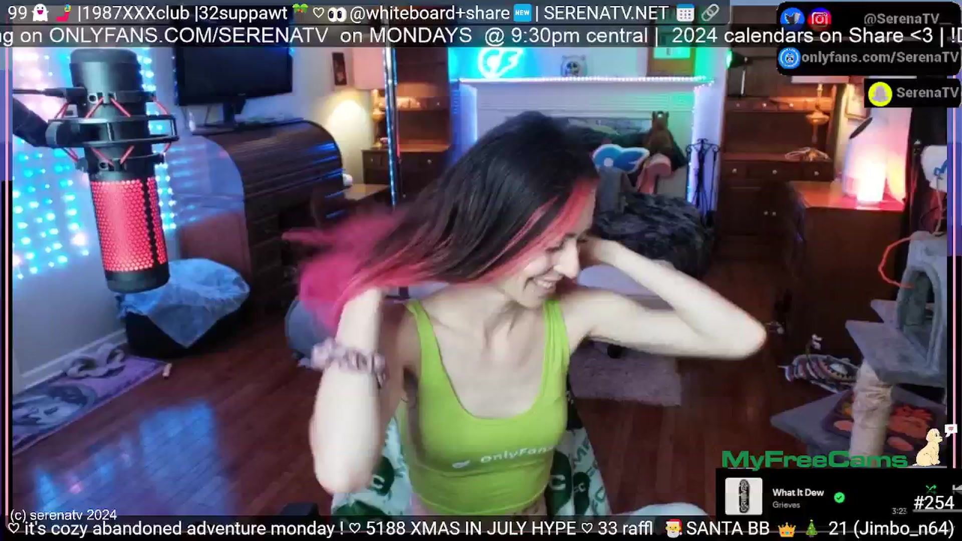 Gallery image thumbnail from serenatv's myfreecams stream on, 07/01/2024, 20:20 image 4 of 20