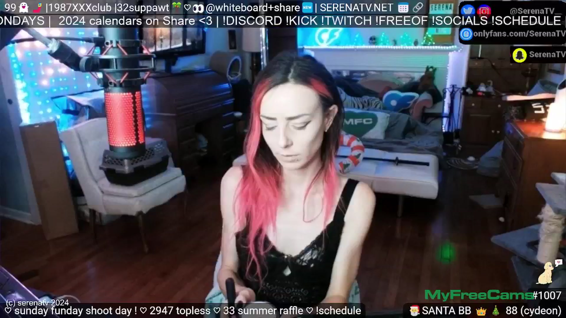 Gallery image thumbnail from serenatv's myfreecams stream on, 07/21/2024, 19:59 image 16 of 20