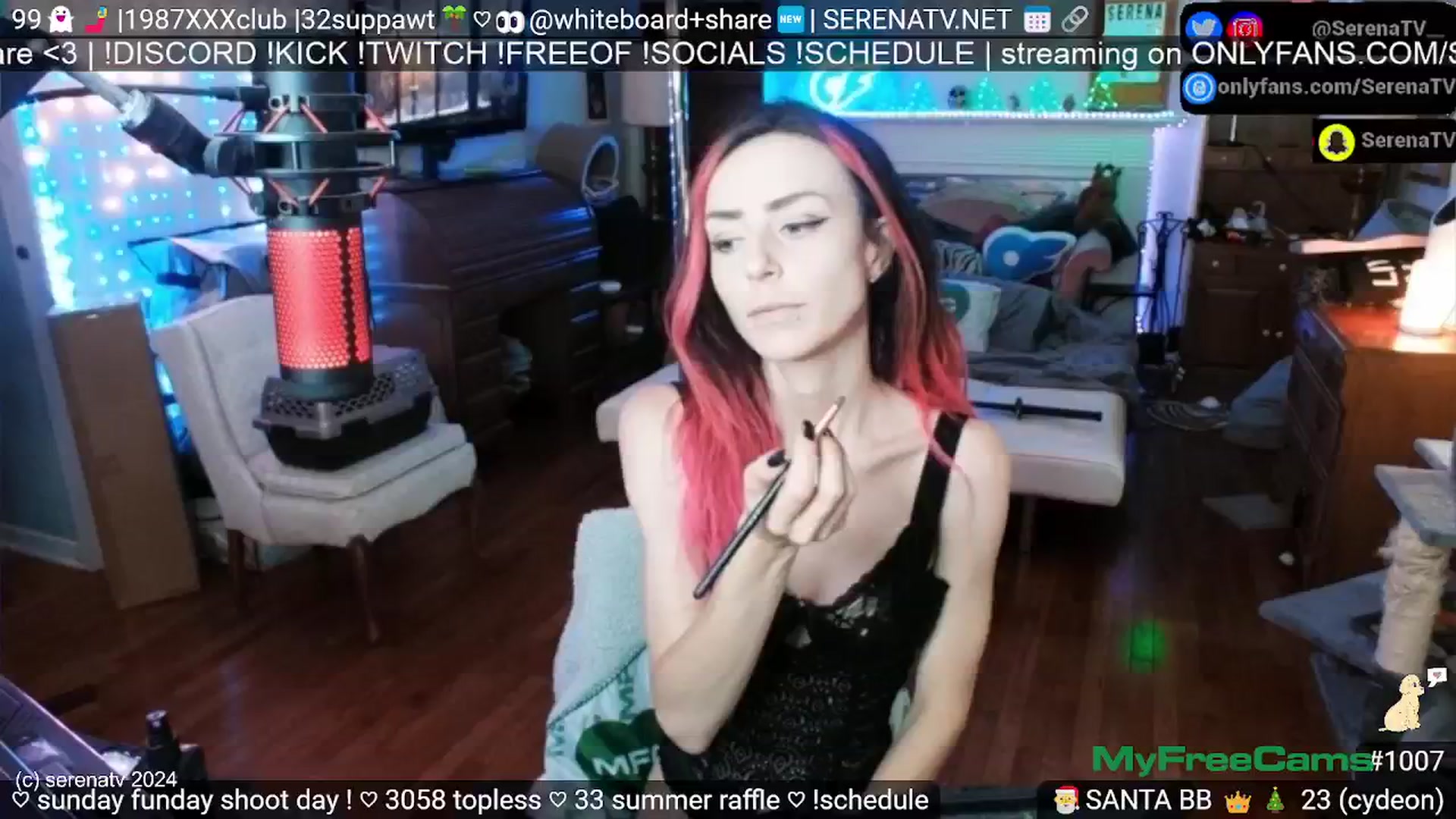 Gallery image thumbnail from serenatv's myfreecams stream on, 07/21/2024, 19:59 image 14 of 20