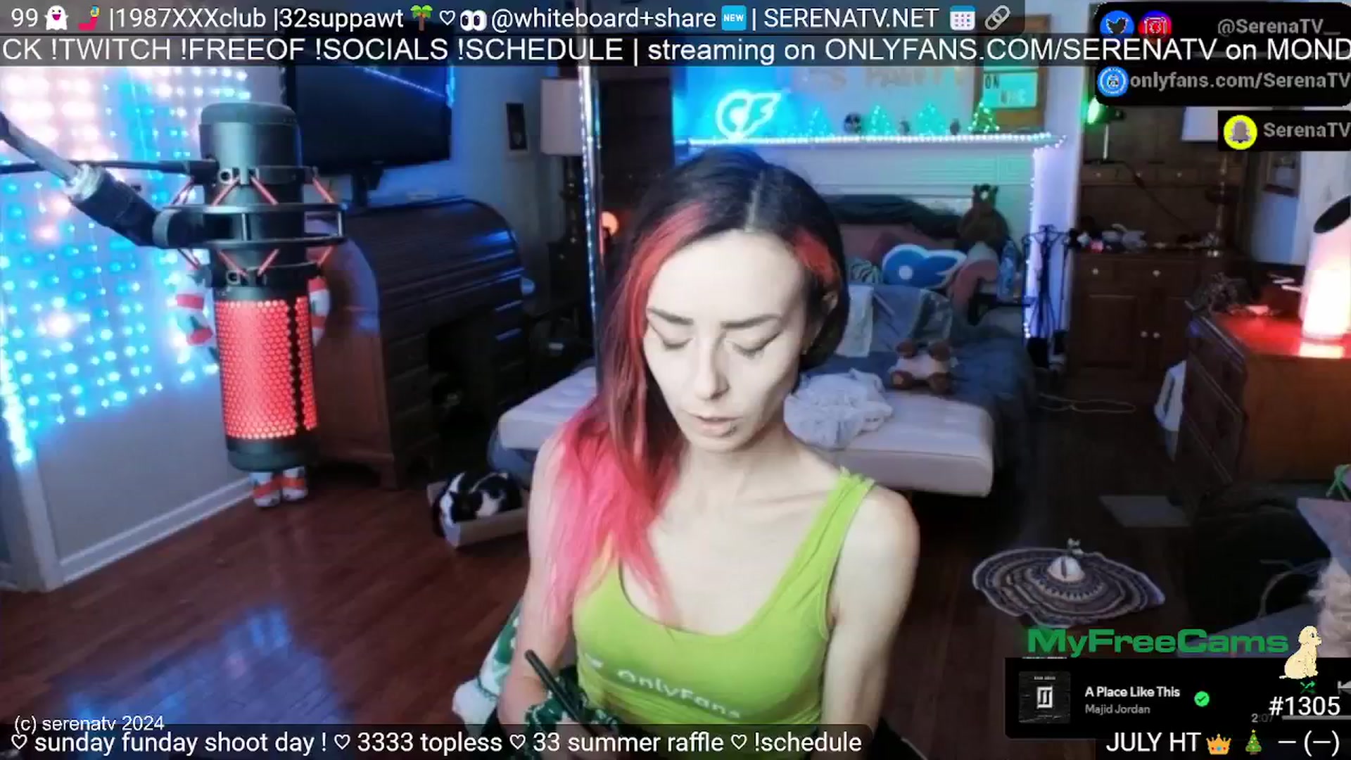 Gallery image thumbnail from serenatv's myfreecams stream on, 07/28/2024, 19:58 image 11 of 20