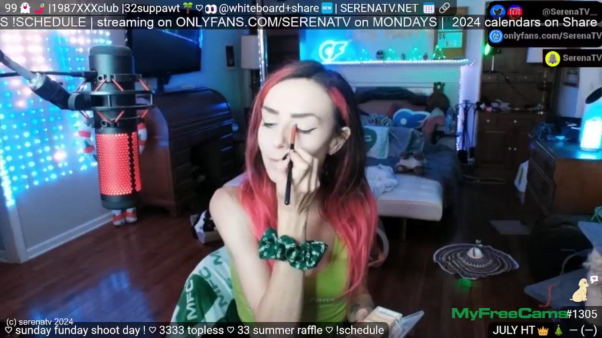 Gallery image thumbnail from serenatv's myfreecams stream on, 07/28/2024, 19:58 image 8 of 20