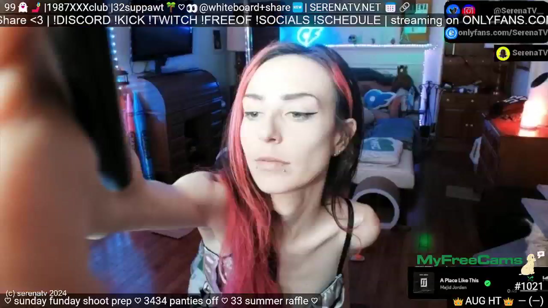 Gallery image thumbnail from serenatv's myfreecams stream on, 08/11/2024, 19:31 image 7 of 20