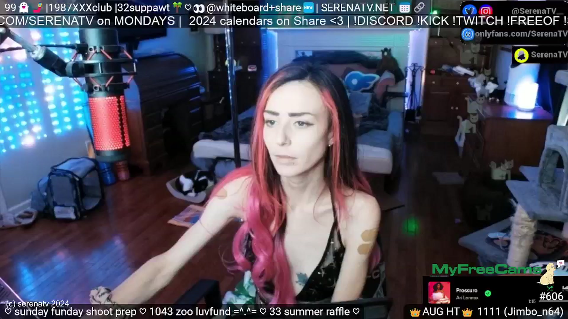 Gallery image thumbnail from serenatv's myfreecams stream on, 08/25/2024, 19:58 image 10 of 20
