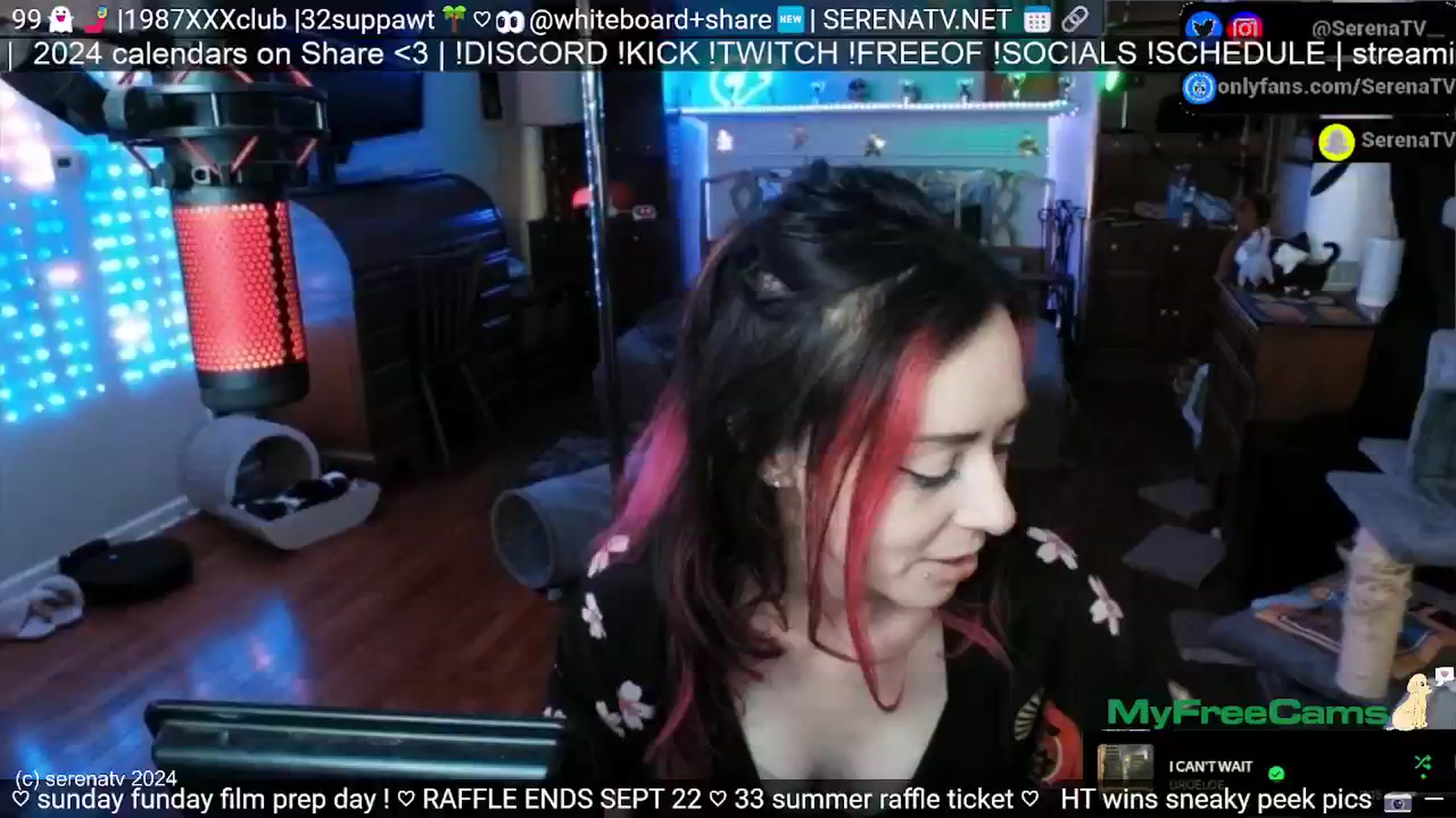 Gallery image thumbnail from serenatv's myfreecams stream on, 09/15/2024, 20:02 image 4 of 20