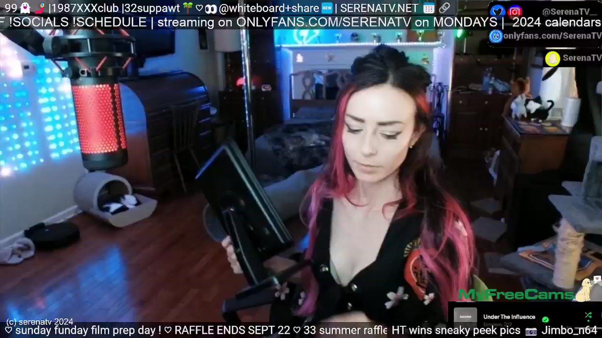 Gallery image thumbnail from serenatv's myfreecams stream on, 09/15/2024, 20:02 image 20 of 20