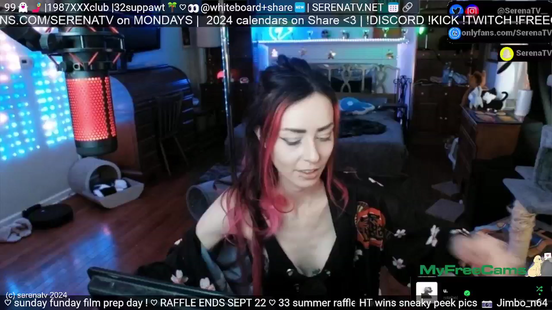Gallery image thumbnail from serenatv's myfreecams stream on, 09/15/2024, 20:02 image 18 of 20