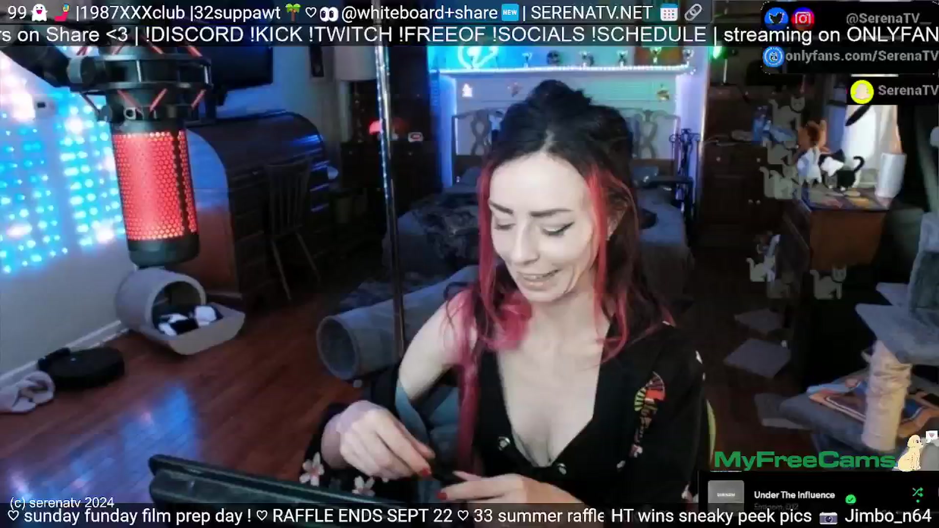 Gallery image thumbnail from serenatv's myfreecams stream on, 09/15/2024, 20:02 image 19 of 20