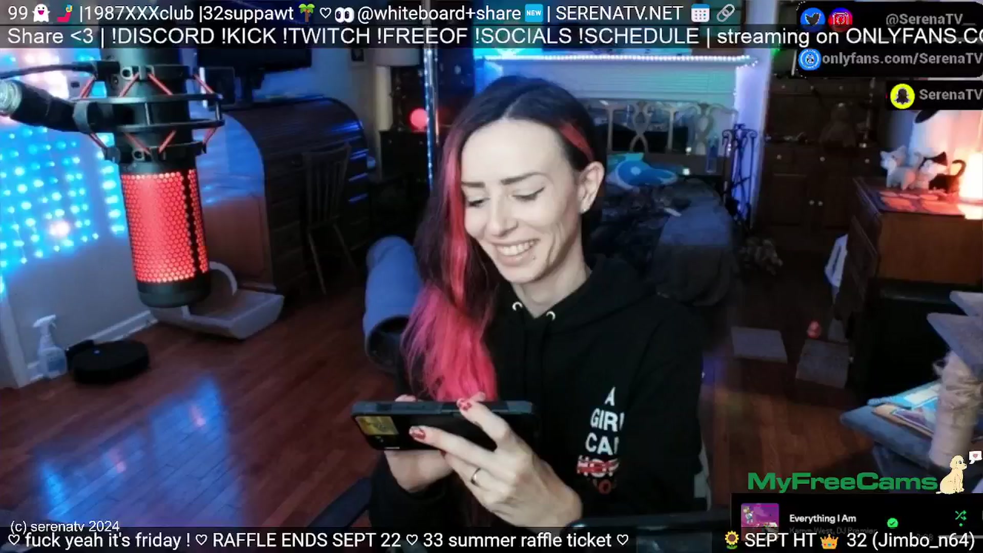 Gallery image thumbnail from serenatv's myfreecams stream on, 09/20/2024, 19:06 image 7 of 20