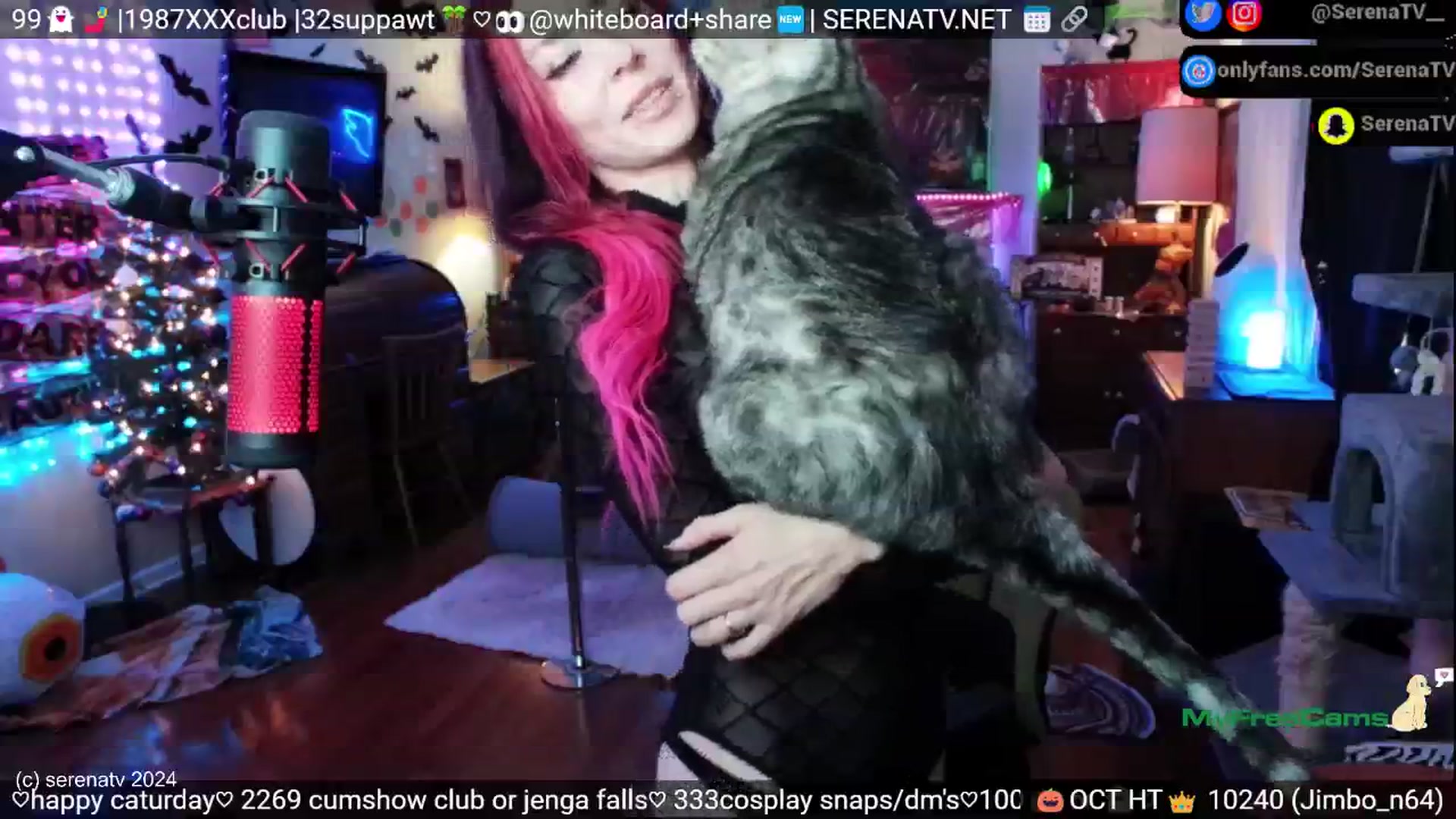 Gallery image thumbnail from serenatv's myfreecams stream on, 10/19/2024, 20:00 image 8 of 20