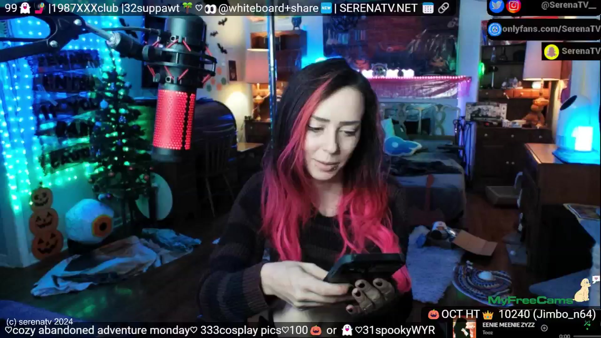 Gallery image thumbnail from serenatv's myfreecams stream on, 10/21/2024, 18:20 image 16 of 20