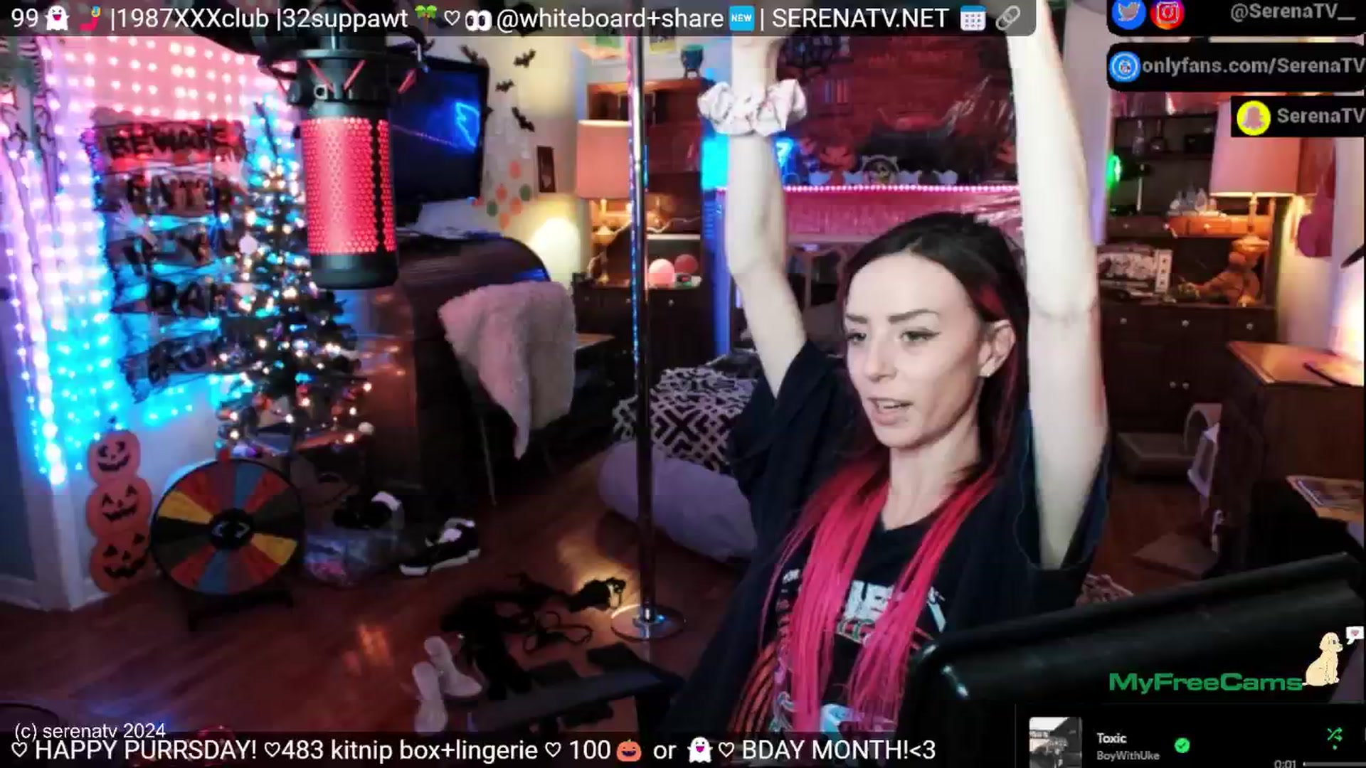 Gallery image thumbnail from serenatv's myfreecams stream on, 11/07/2024, 21:12 image 5 of 20