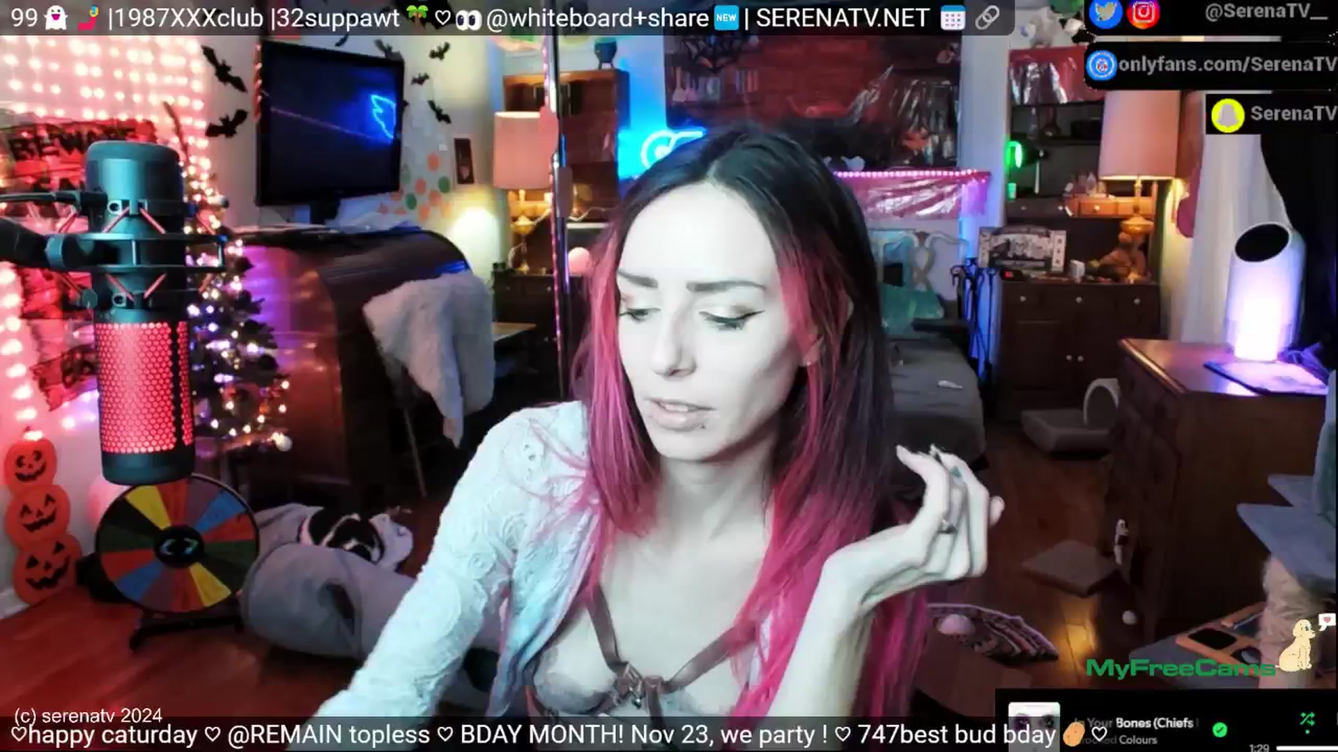 Gallery image thumbnail from serenatv's myfreecams stream on, 11/16/2024, 21:16 image 19 of 20