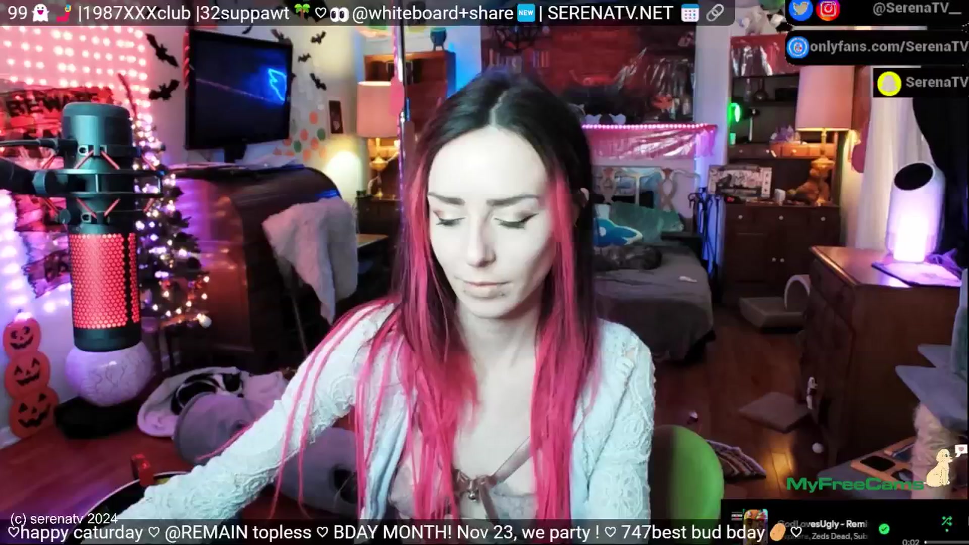 Gallery image thumbnail from serenatv's myfreecams stream on, 11/16/2024, 21:16 image 11 of 20