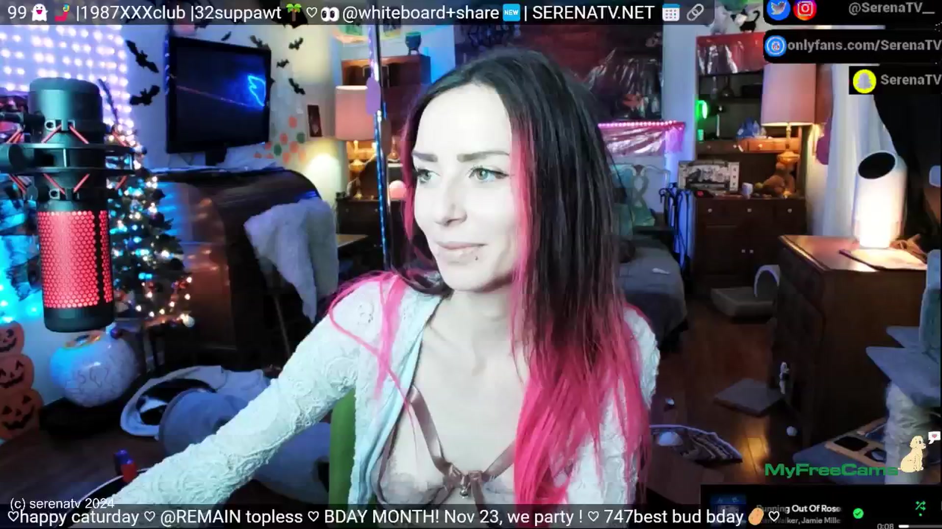 Gallery image thumbnail from serenatv's myfreecams stream on, 11/16/2024, 21:16 image 8 of 20
