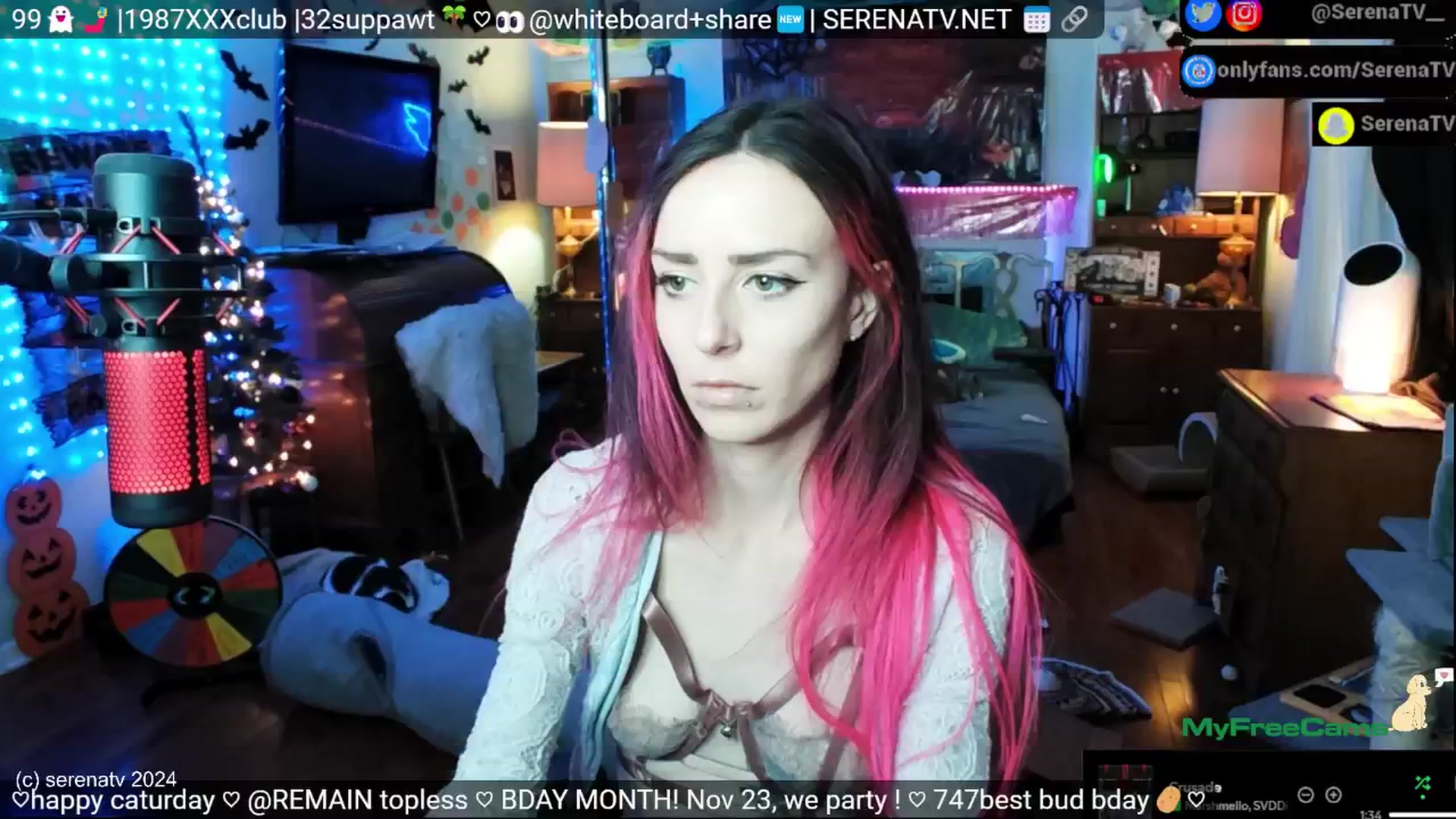 Gallery image thumbnail from serenatv's myfreecams stream on, 11/16/2024, 21:16 image 18 of 20
