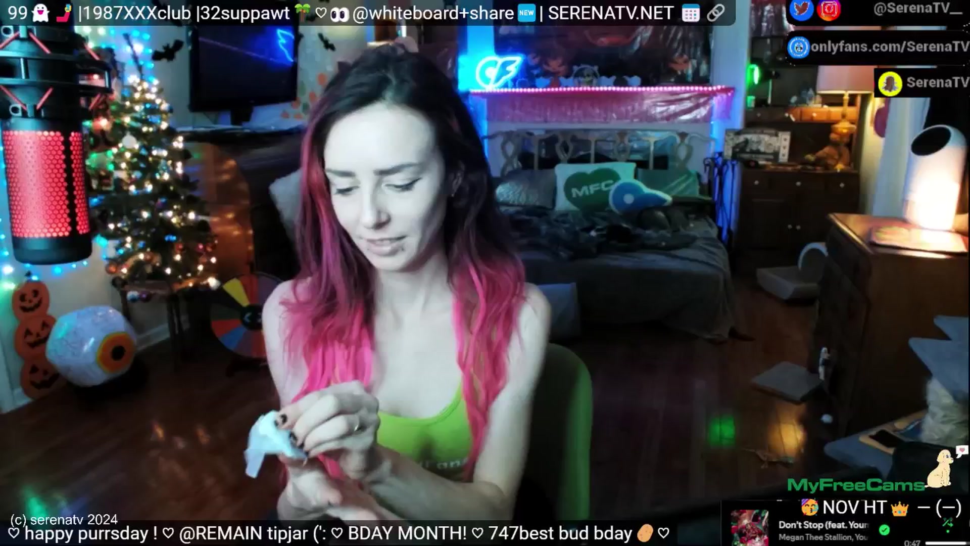 Gallery image thumbnail from serenatv's myfreecams stream on, 11/21/2024, 19:53 image 10 of 20