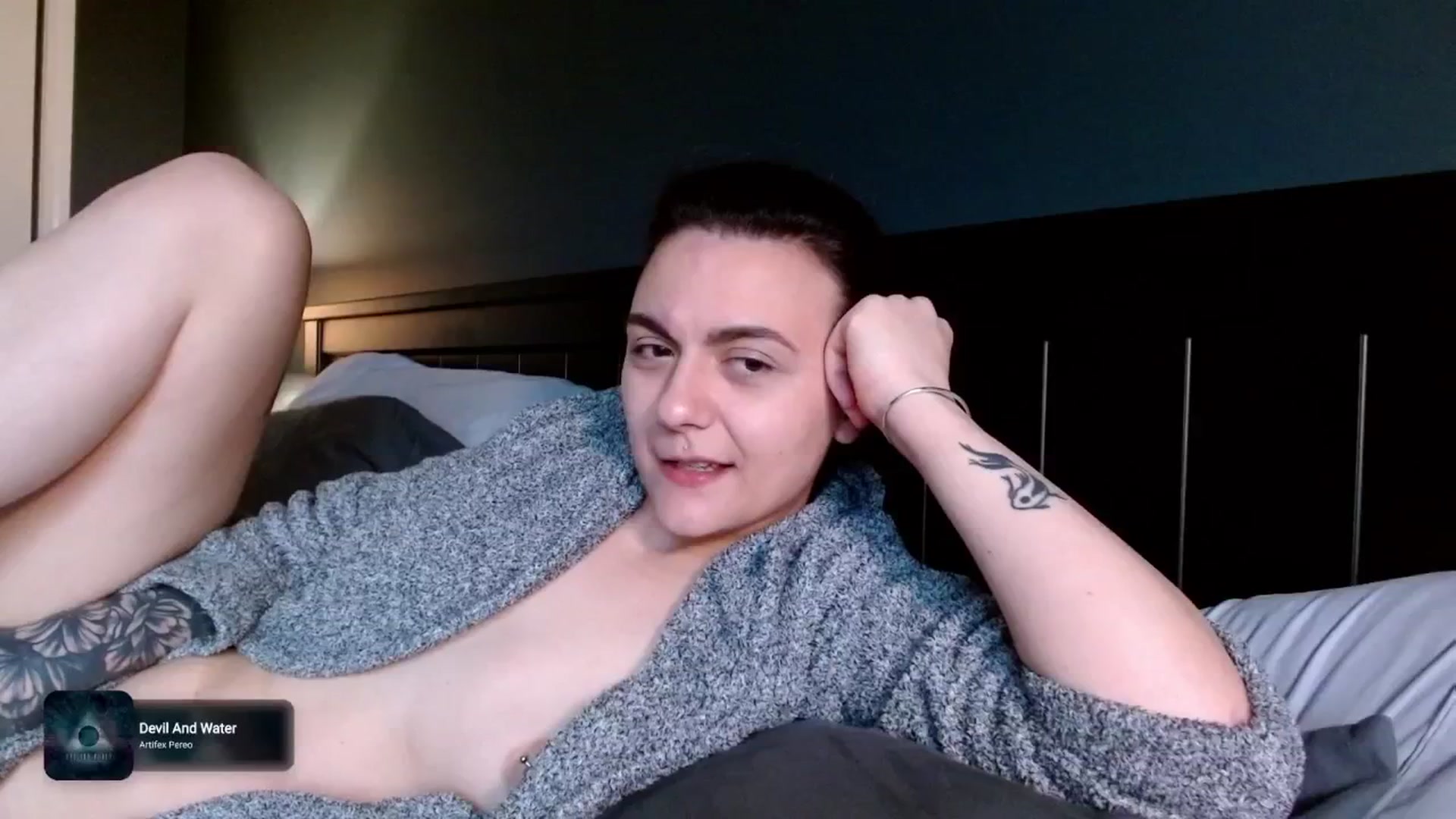 Gallery image thumbnail from serotonin's myfreecams stream on, 03/30/2025, 17:21 image 5 of 20