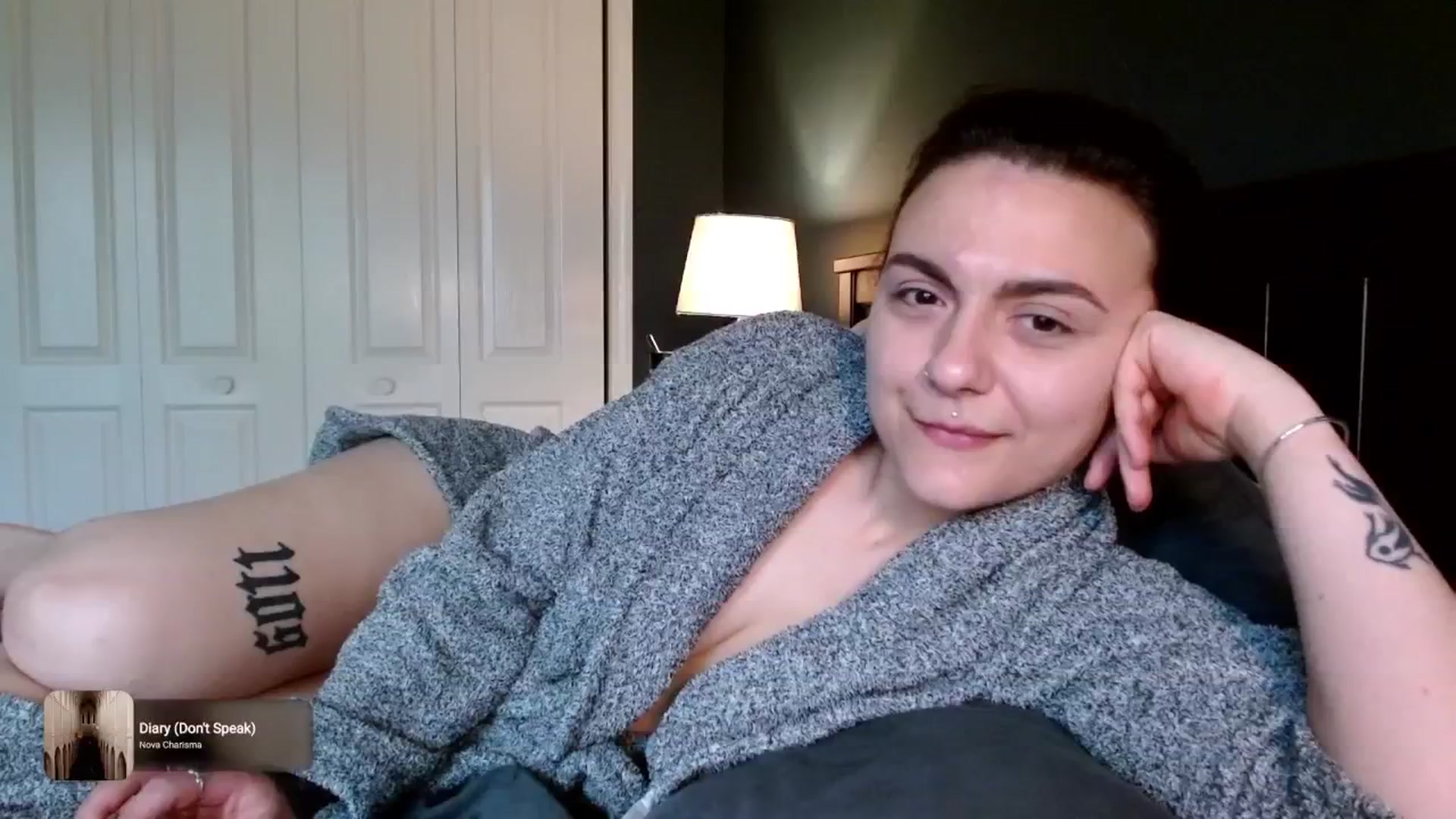 Gallery image thumbnail from serotonin's myfreecams stream on, 03/30/2025, 17:21 image 10 of 20