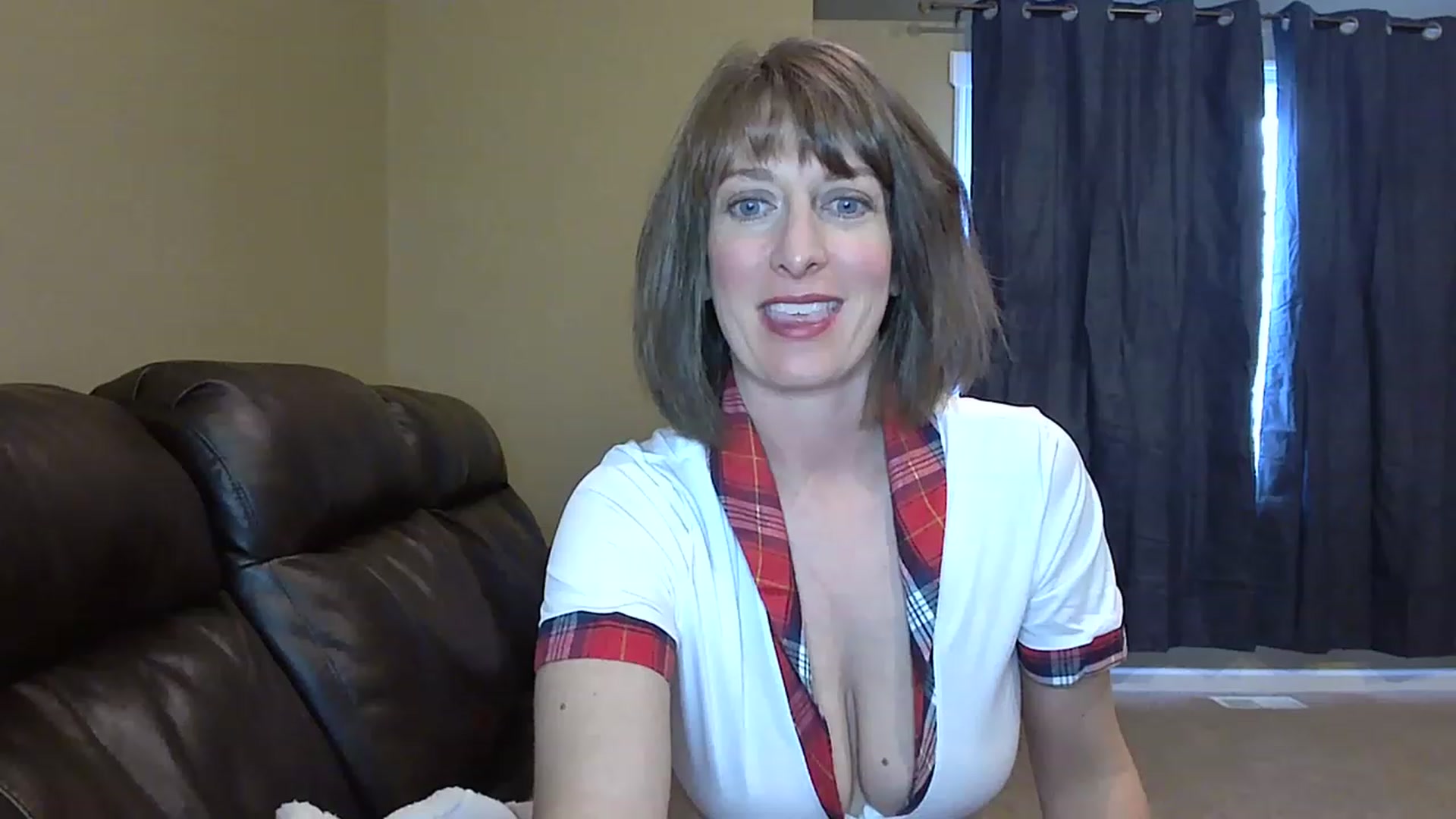 Gallery image thumbnail from sexfiendtiff4's myfreecams stream on, 11/17/2022, 19:32 image 20 of 20