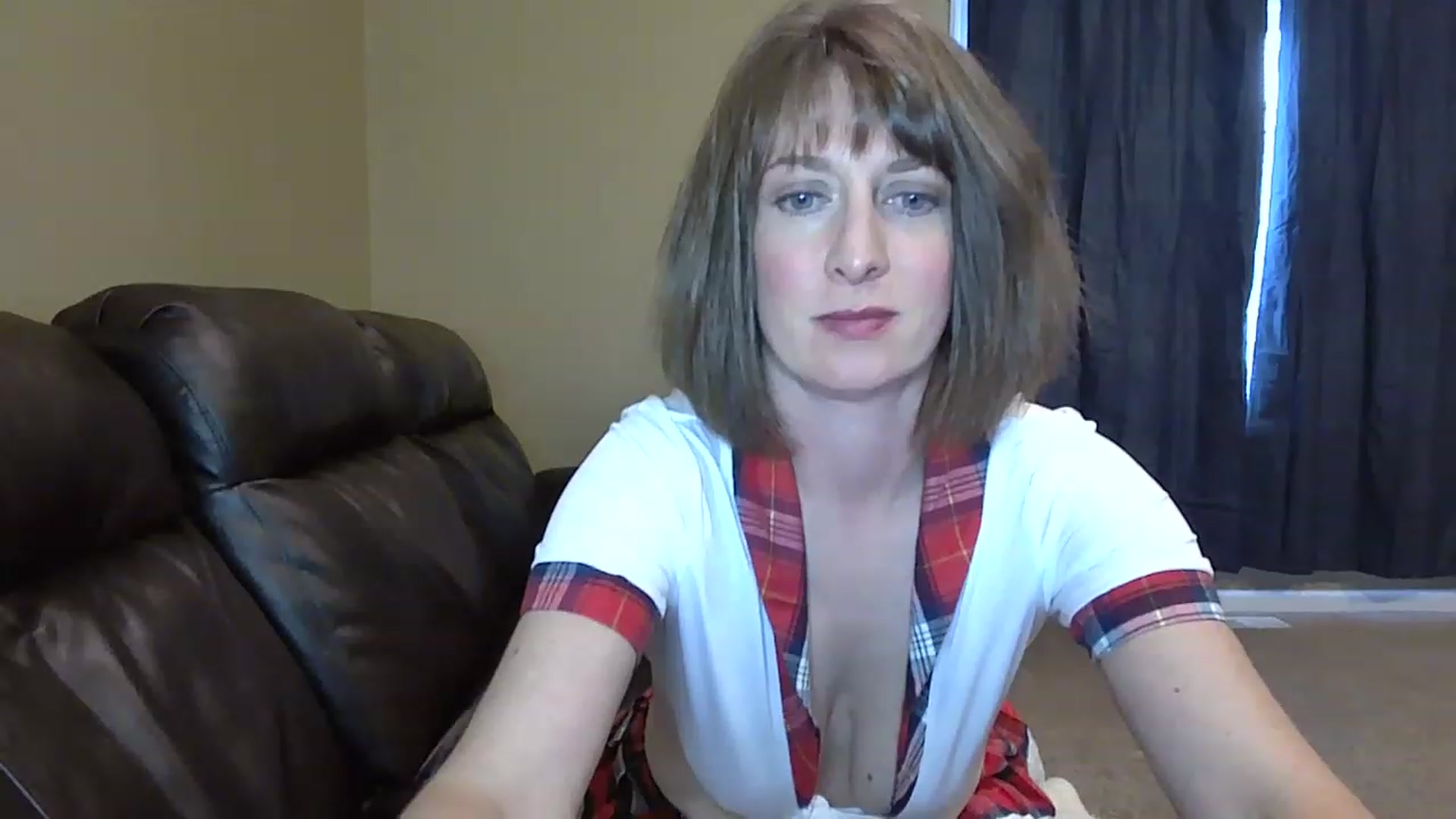 Gallery image thumbnail from sexfiendtiff4's myfreecams stream on, 11/17/2022, 20:29 image 2 of 20